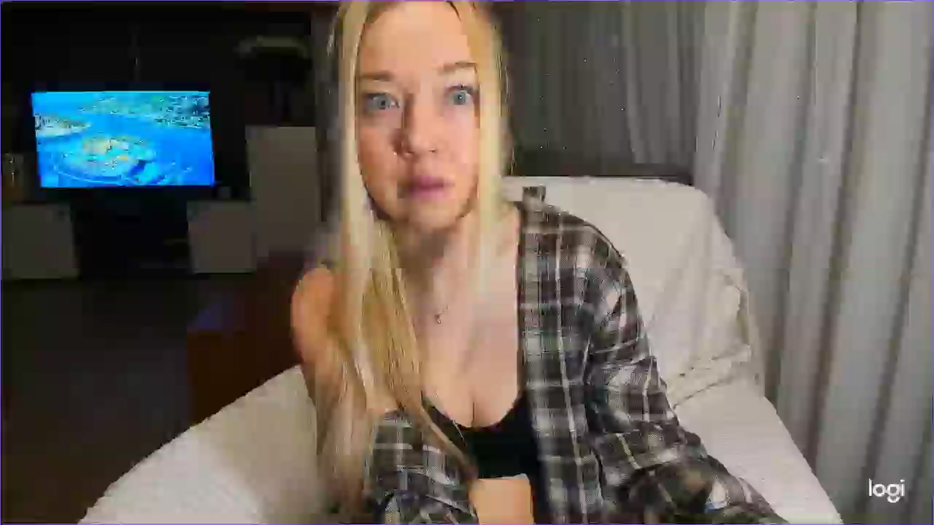 Gallery image thumbnail from FlamingoBday's myfreecams stream on, 02/13/2025, 23:03 image 3 of 20
