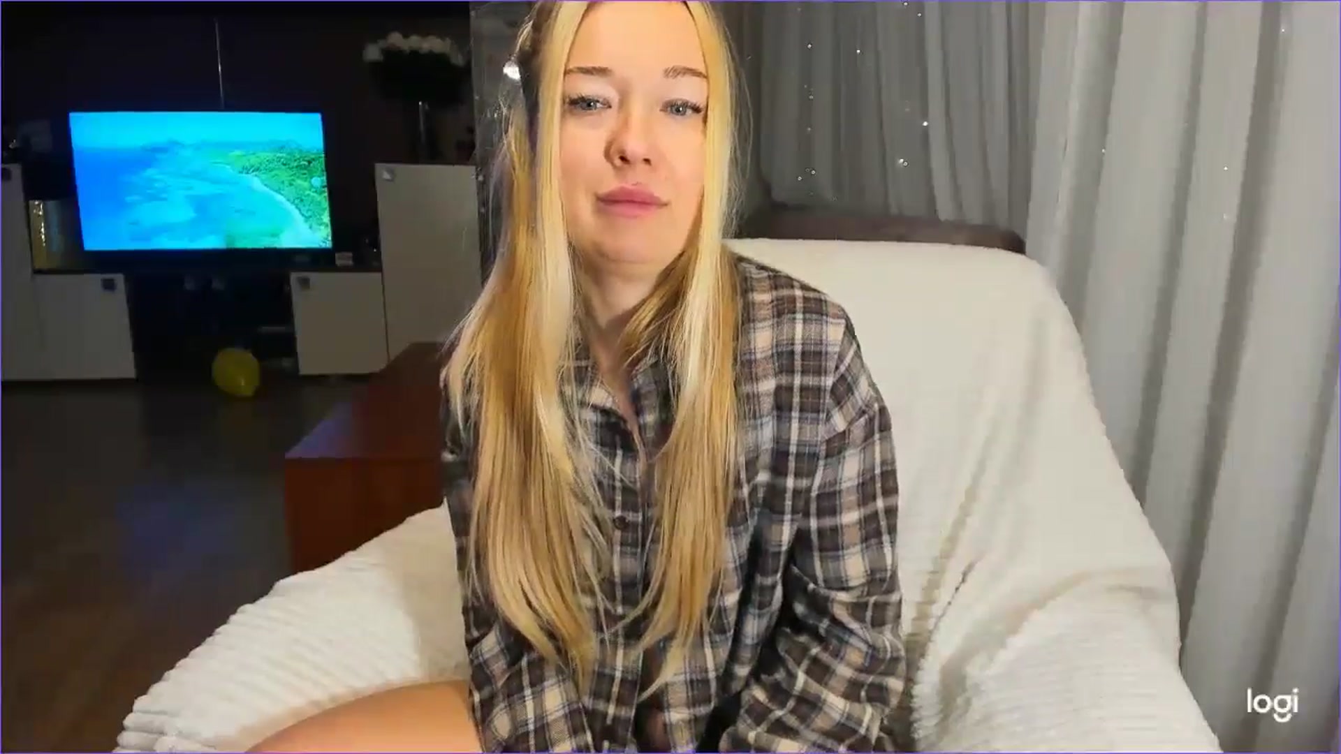 Gallery image thumbnail from FlamingoBday's myfreecams stream on, 02/14/2025, 02:46 image 20 of 20