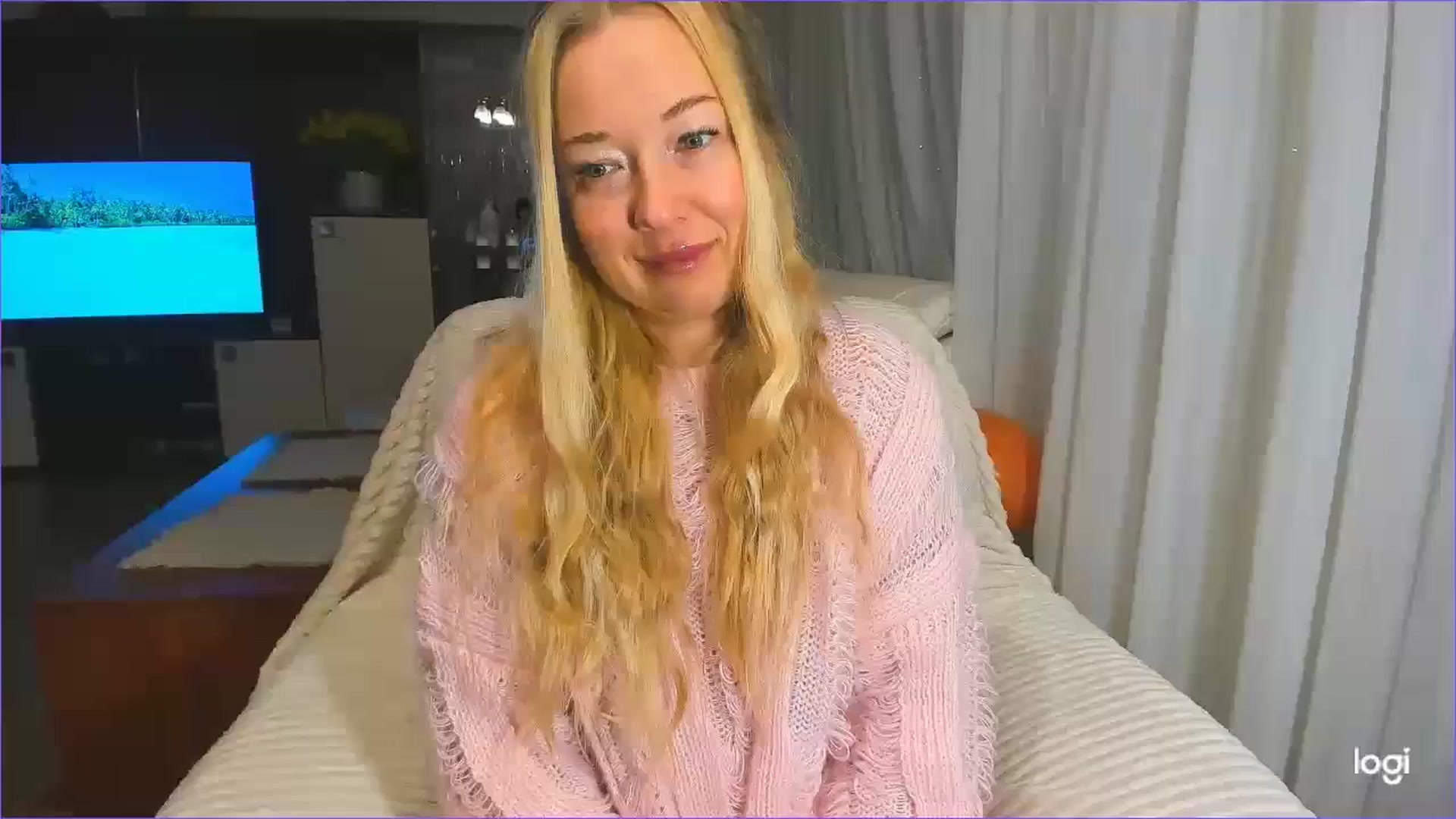 Gallery image thumbnail from FlamingoBday's myfreecams stream on, 02/20/2025, 24:04 image 9 of 20