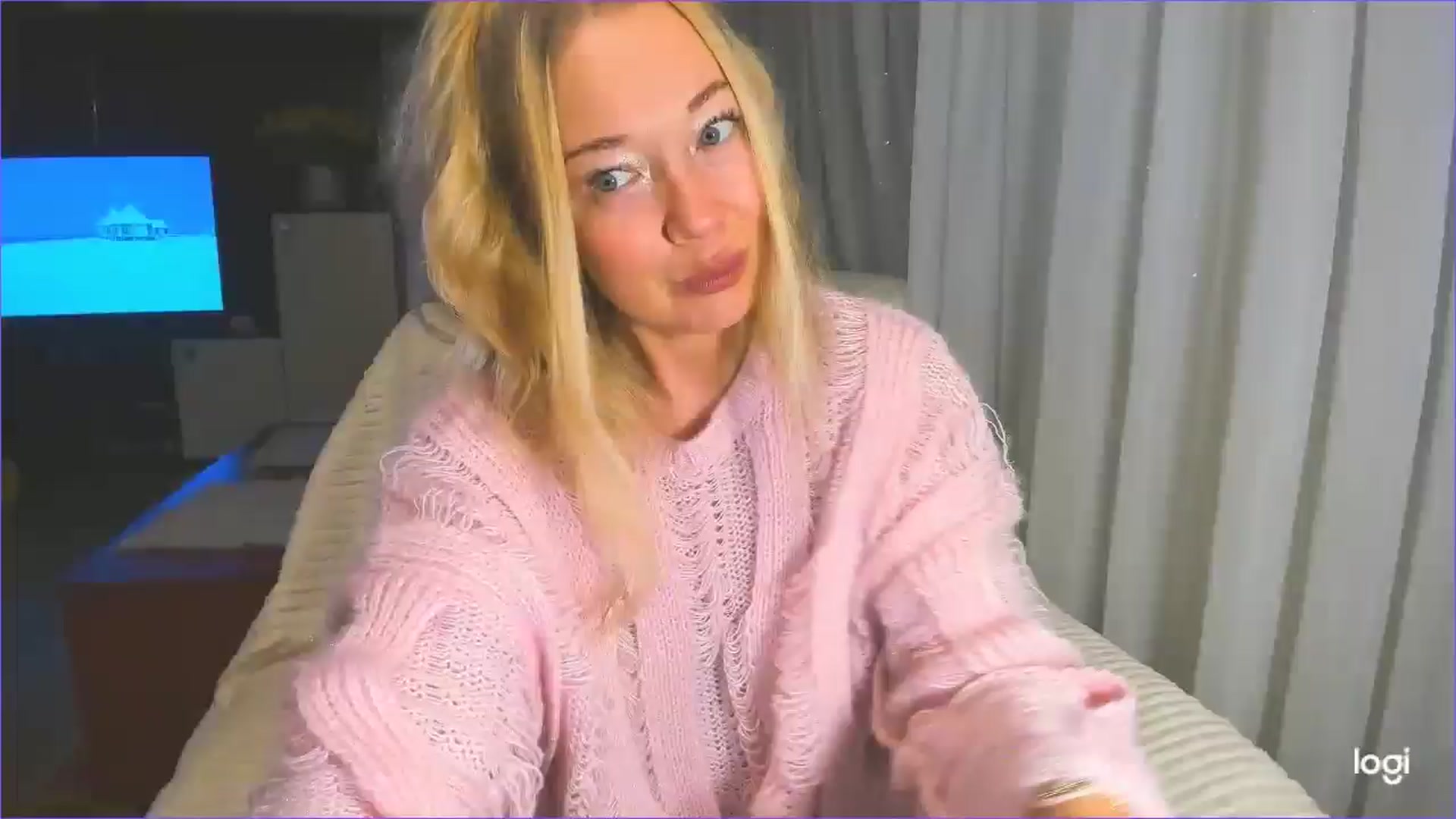 Gallery image thumbnail from FlamingoBday's myfreecams stream on, 02/20/2025, 22:42 image 12 of 20