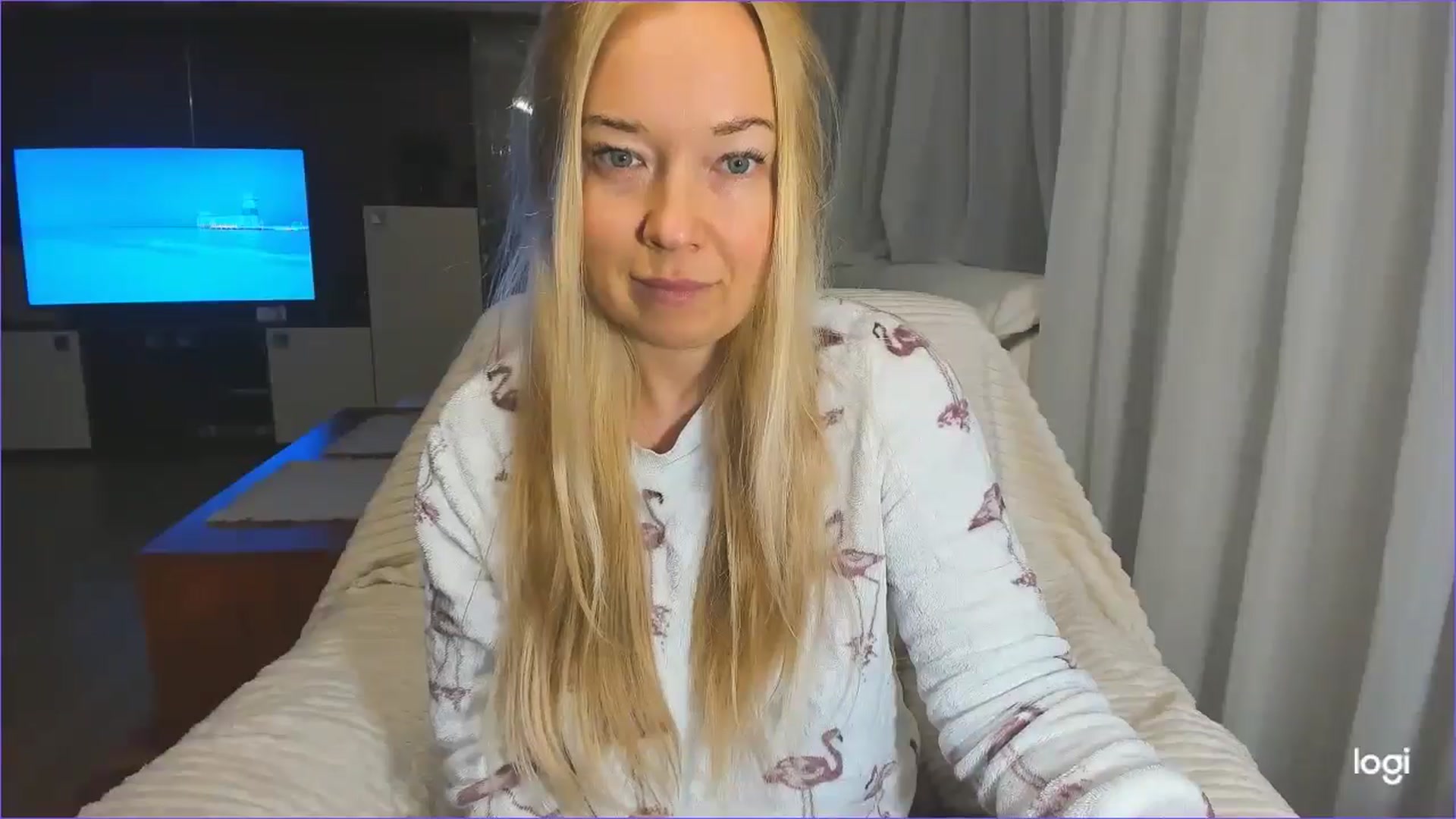 Gallery image thumbnail from FlamingoBday's myfreecams stream on, 02/25/2025, 04:48 image 9 of 20