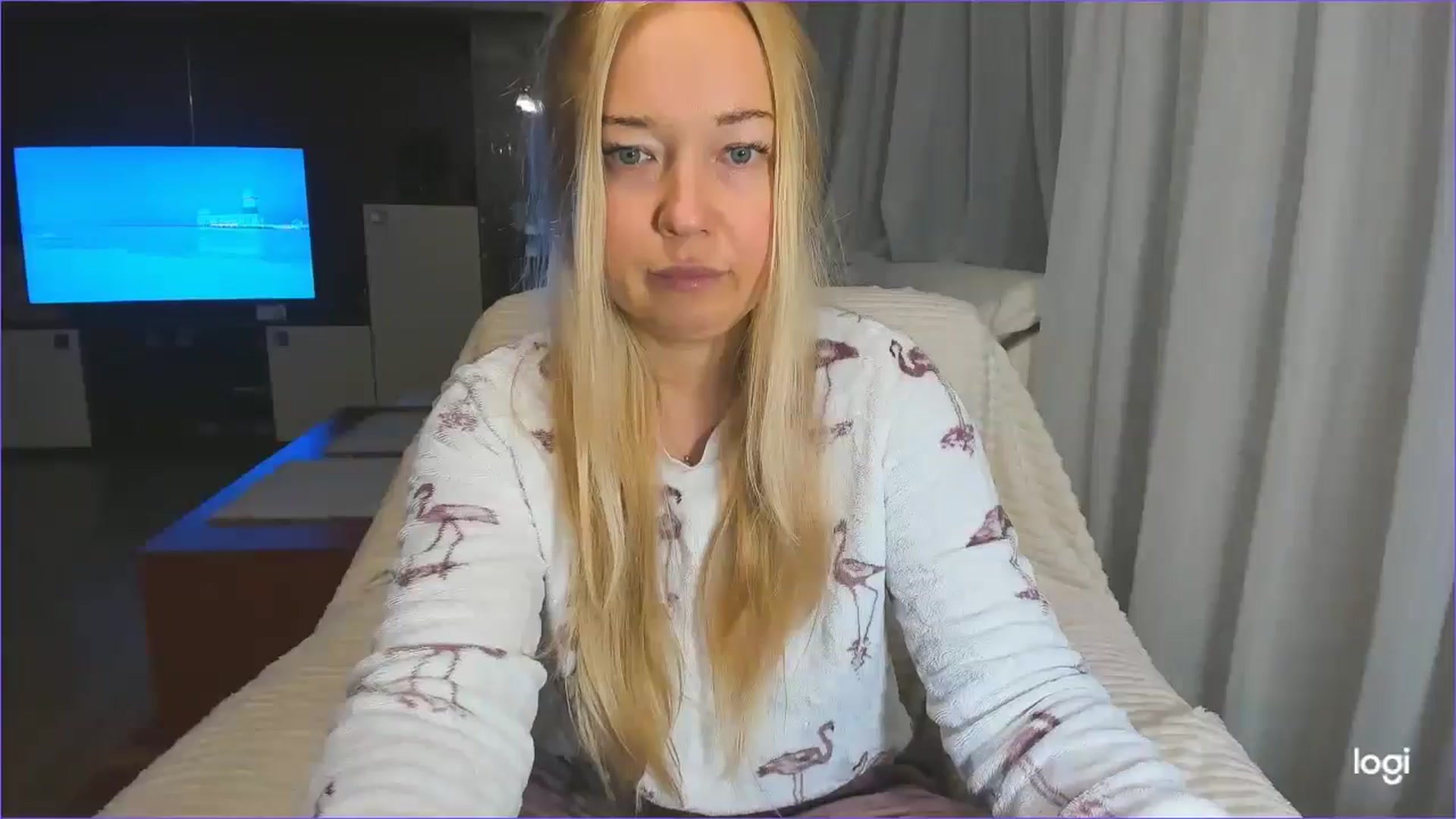 Gallery image thumbnail from FlamingoBday's myfreecams stream on, 02/25/2025, 04:48 image 18 of 20