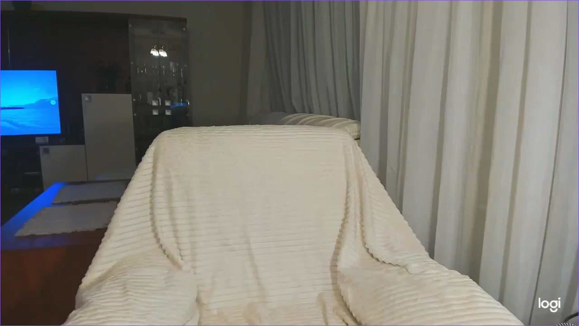 Gallery image thumbnail from FlamingoBday's myfreecams stream on, 02/26/2025, 03:50 image 5 of 20