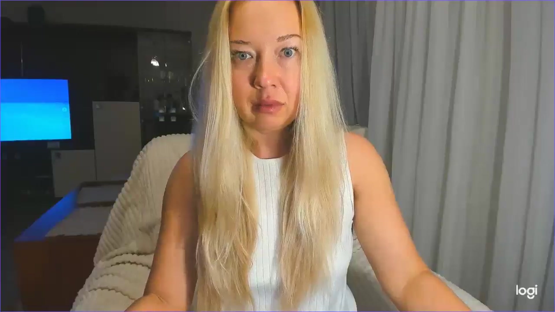 Gallery image thumbnail from FlamingoBday's myfreecams stream on, 02/26/2025, 23:39 image 14 of 20