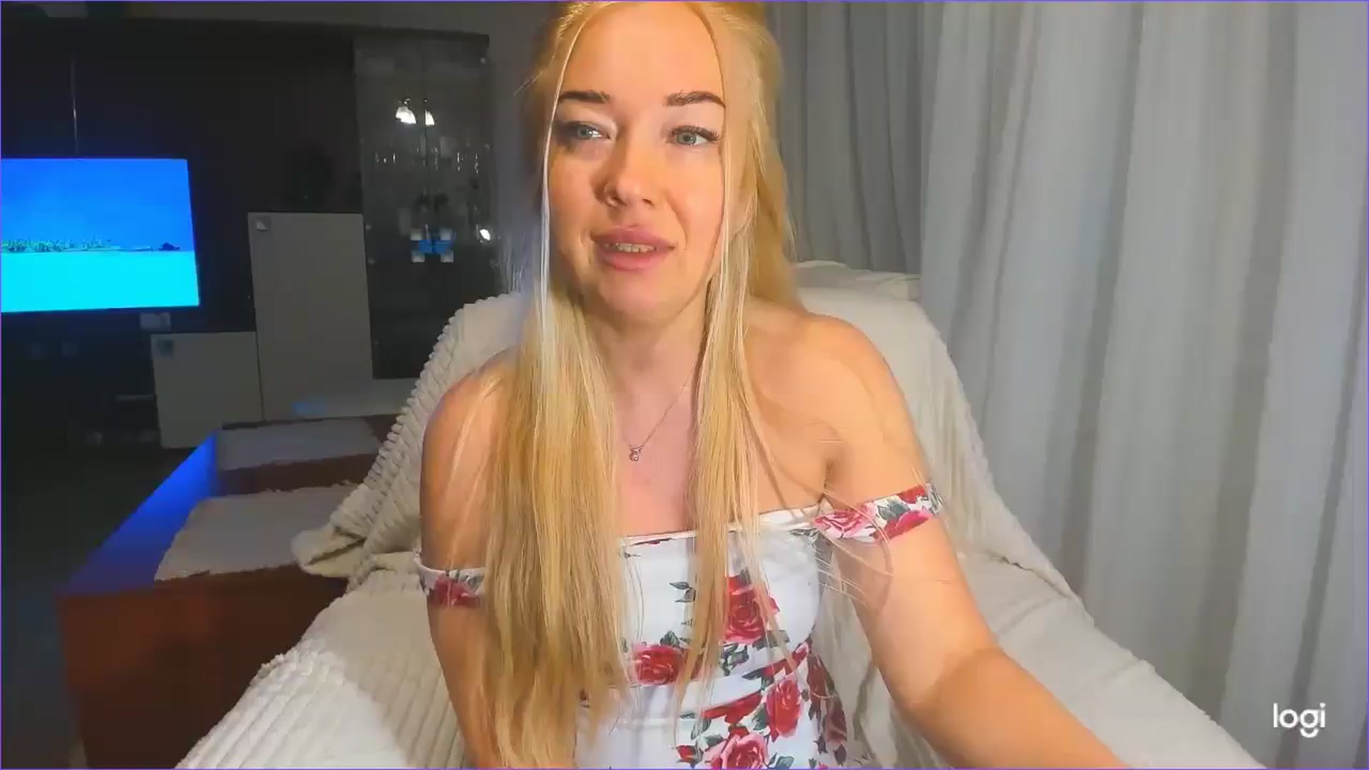 Gallery image thumbnail from FlamingoBday's myfreecams stream on, 02/28/2025, 01:10 image 3 of 20