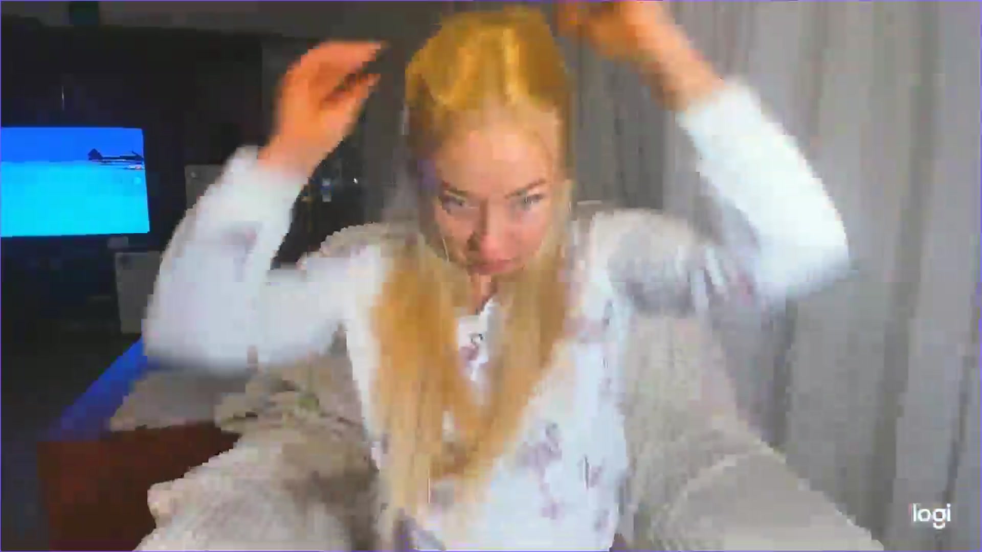 Gallery image thumbnail from FlamingoBday's myfreecams stream on, 02/28/2025, 02:45 image 13 of 20