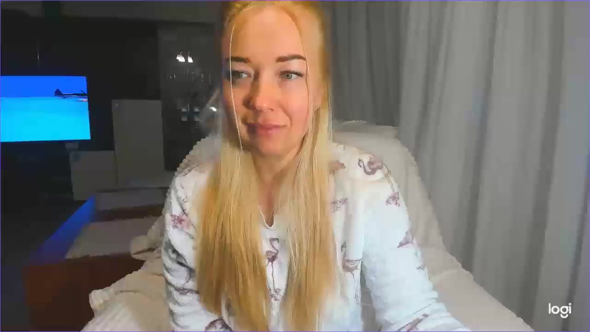 Gallery image thumbnail from FlamingoBday's myfreecams stream on, 02/28/2025, 02:45 image 3 of 20
