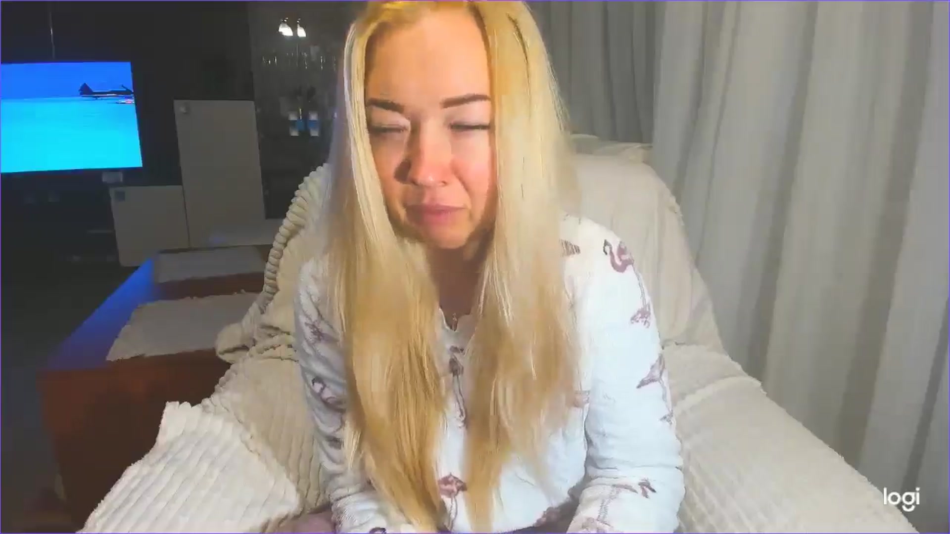 Gallery image thumbnail from FlamingoBday's myfreecams stream on, 02/28/2025, 03:46 image 3 of 20