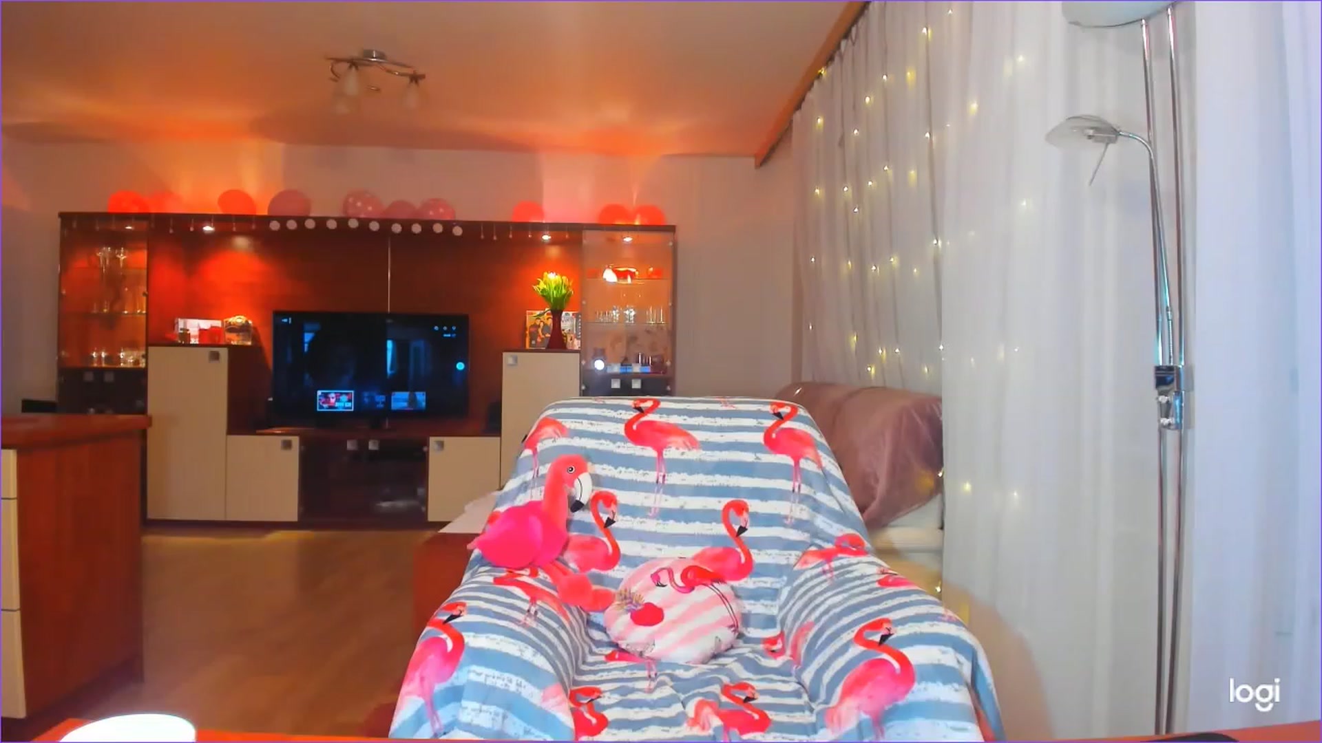 Gallery image thumbnail from FlamingoDream's myfreecams stream on, 02/27/2023, 22:06 image 7 of 20