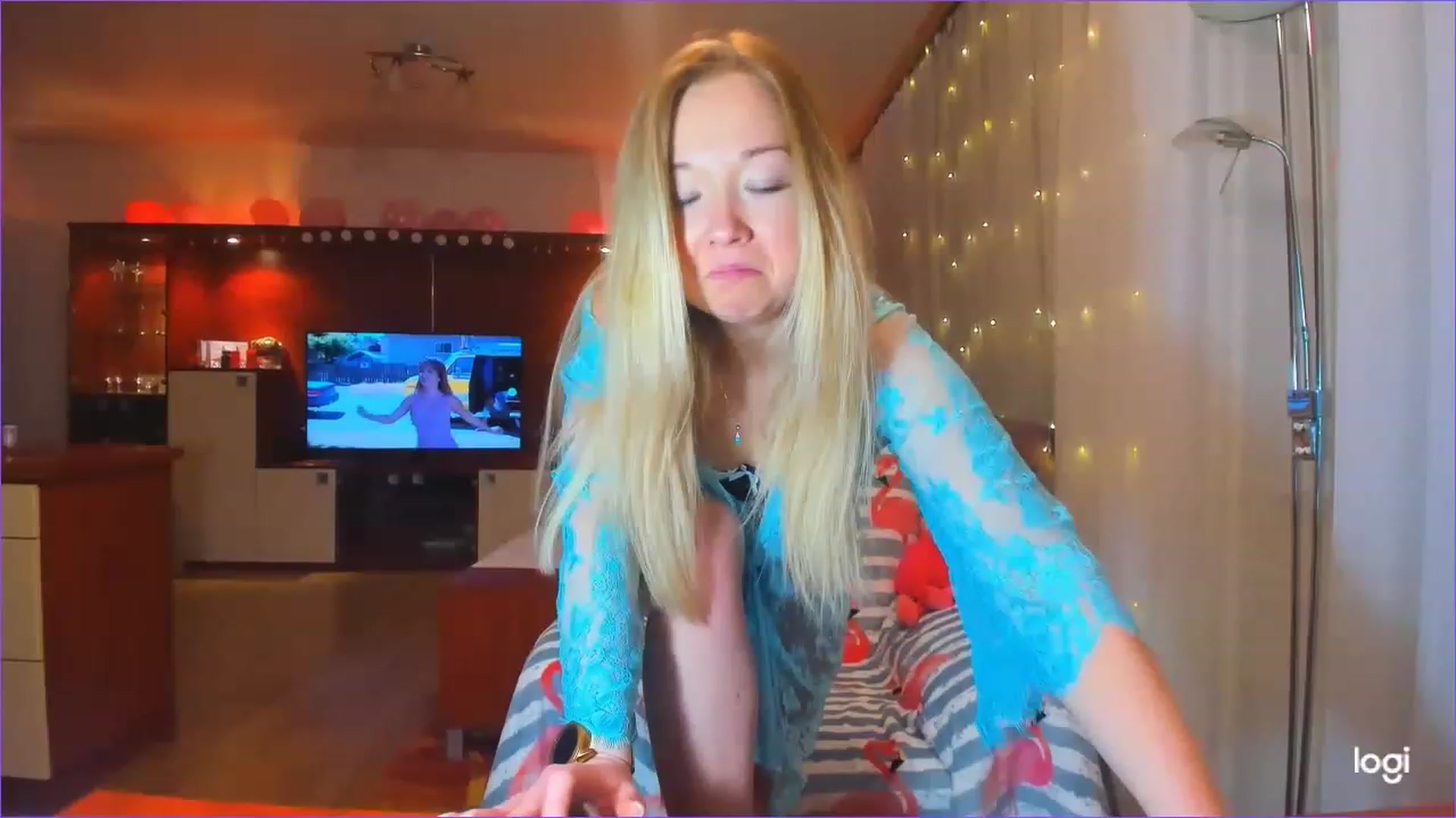 Gallery image thumbnail from FlamingoDream's myfreecams stream on, 02/28/2023, 21:11 image 5 of 20