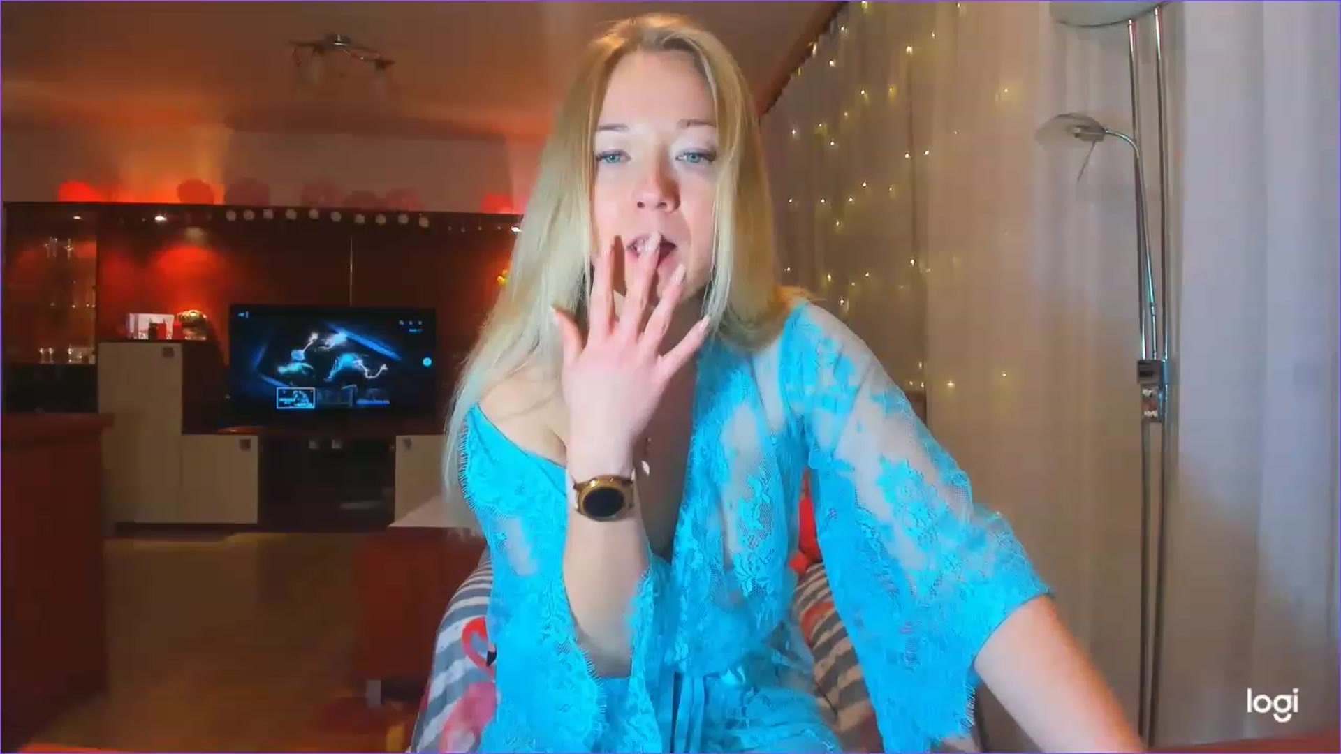 Gallery image thumbnail from FlamingoDream's myfreecams stream on, 02/28/2023, 22:20 image 3 of 20