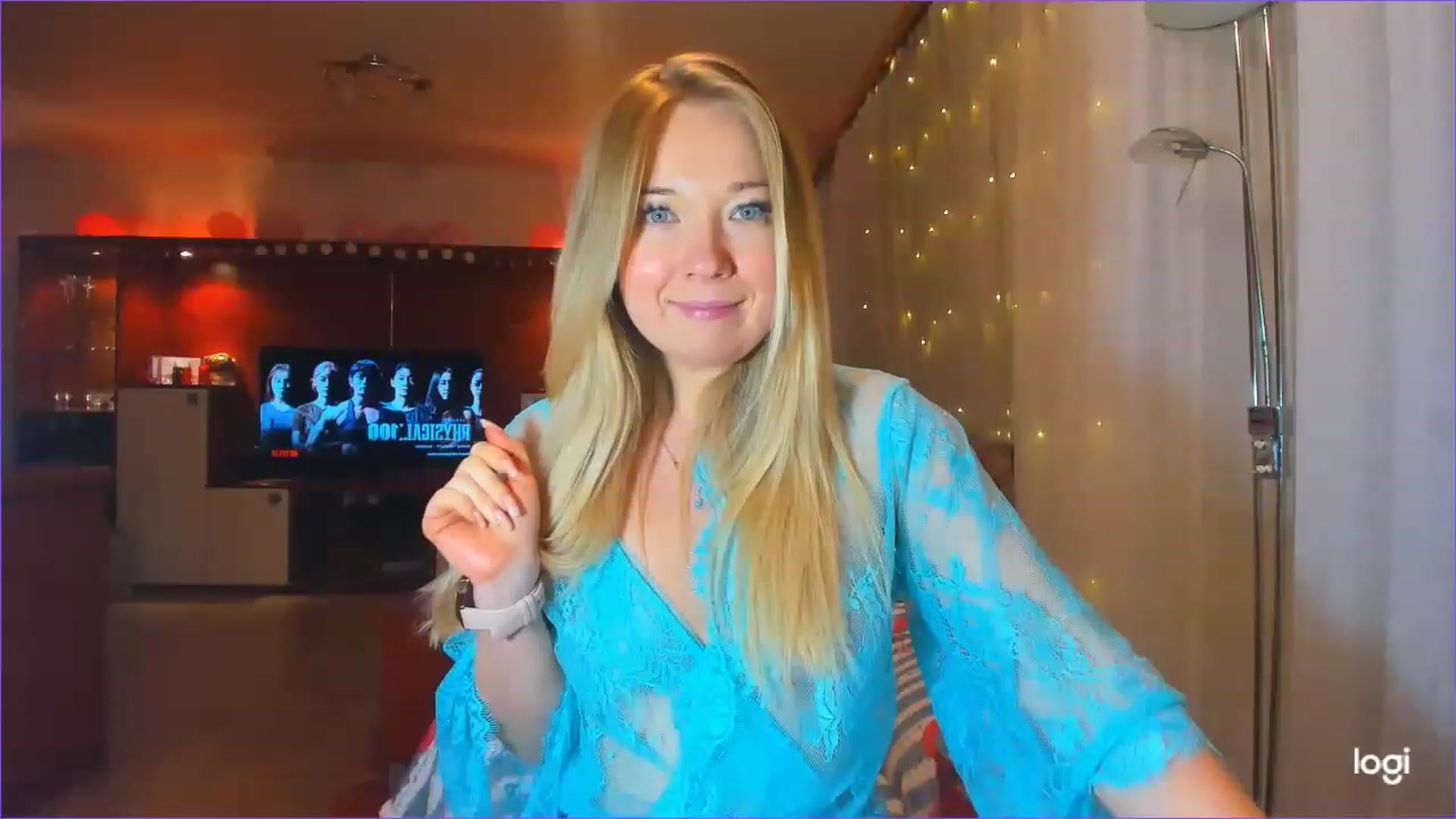 Gallery image thumbnail from FlamingoDream's myfreecams stream on, 03/01/2023, 24:42 image 14 of 20
