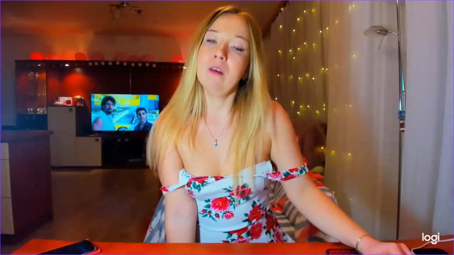 Gallery image thumbnail from FlamingoDream's myfreecams stream on, 03/01/2023, 20:39 image 5 of 20