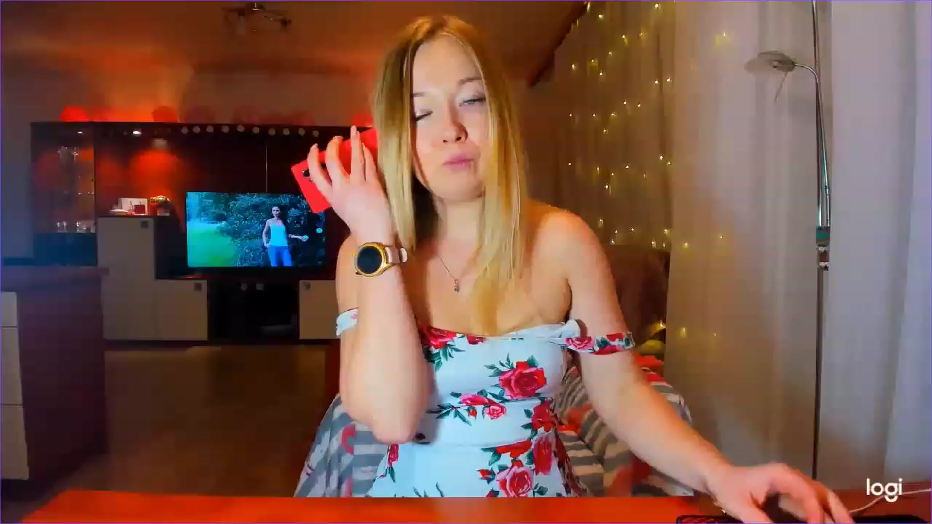 Gallery image thumbnail from FlamingoDream's myfreecams stream on, 03/01/2023, 21:00 image 9 of 20