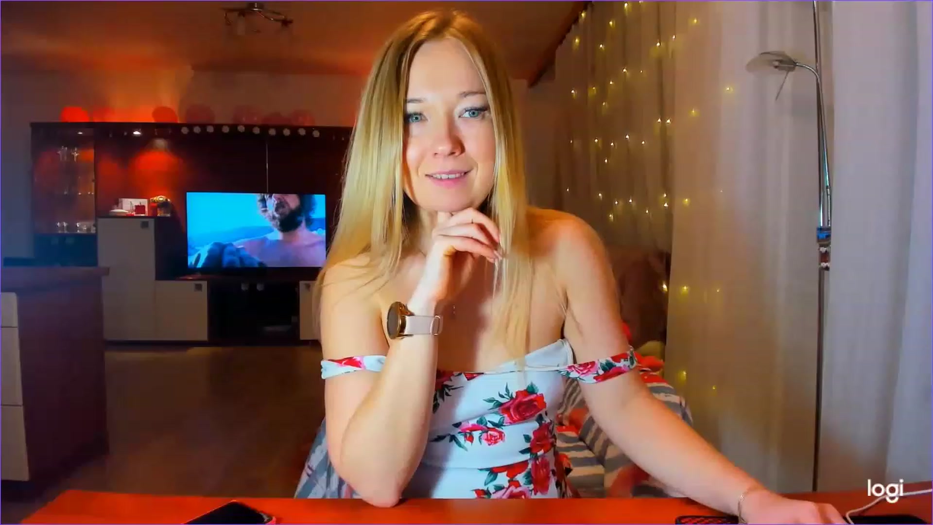 Gallery image thumbnail from FlamingoDream's myfreecams stream on, 03/01/2023, 21:00 image 5 of 20