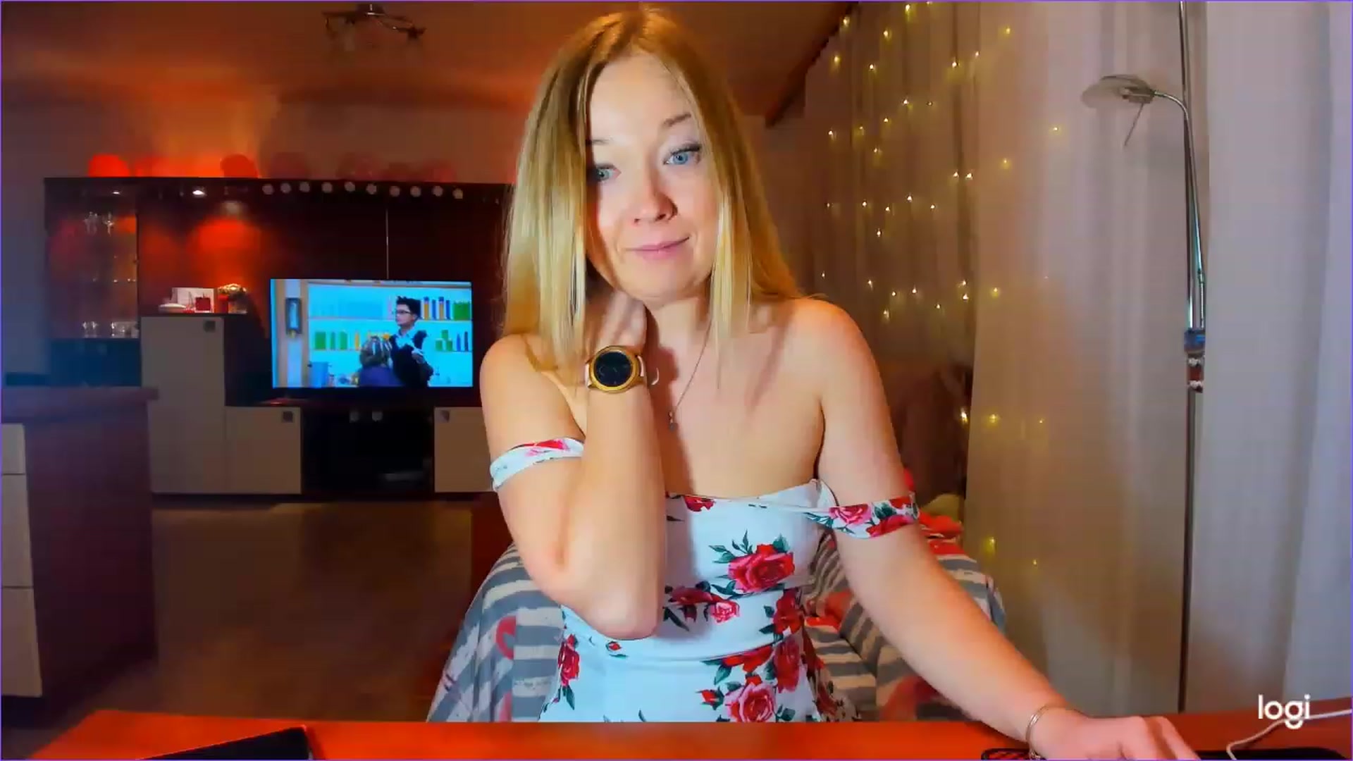 Gallery image thumbnail from FlamingoDream's myfreecams stream on, 03/01/2023, 21:00 image 12 of 20