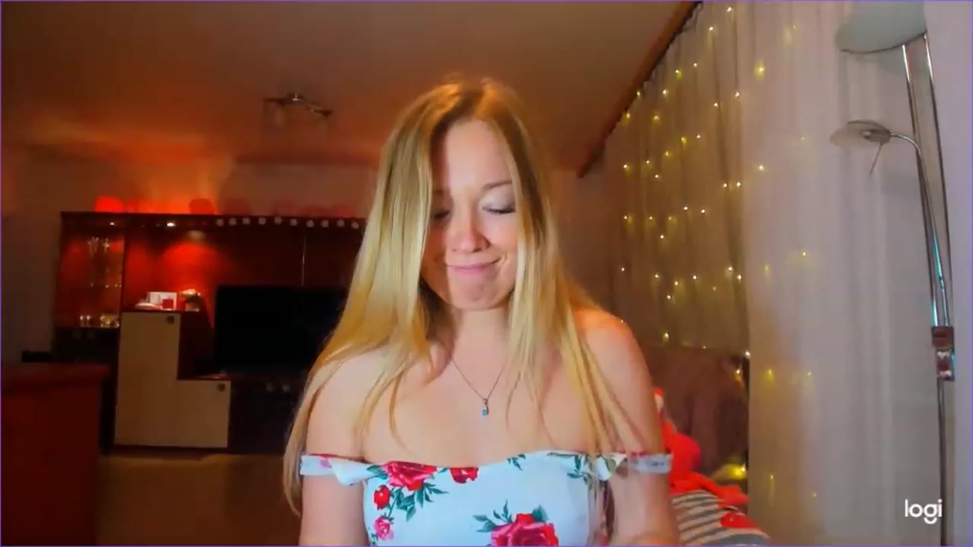 Gallery image thumbnail from FlamingoDream's myfreecams stream on, 03/01/2023, 21:47 image 15 of 20