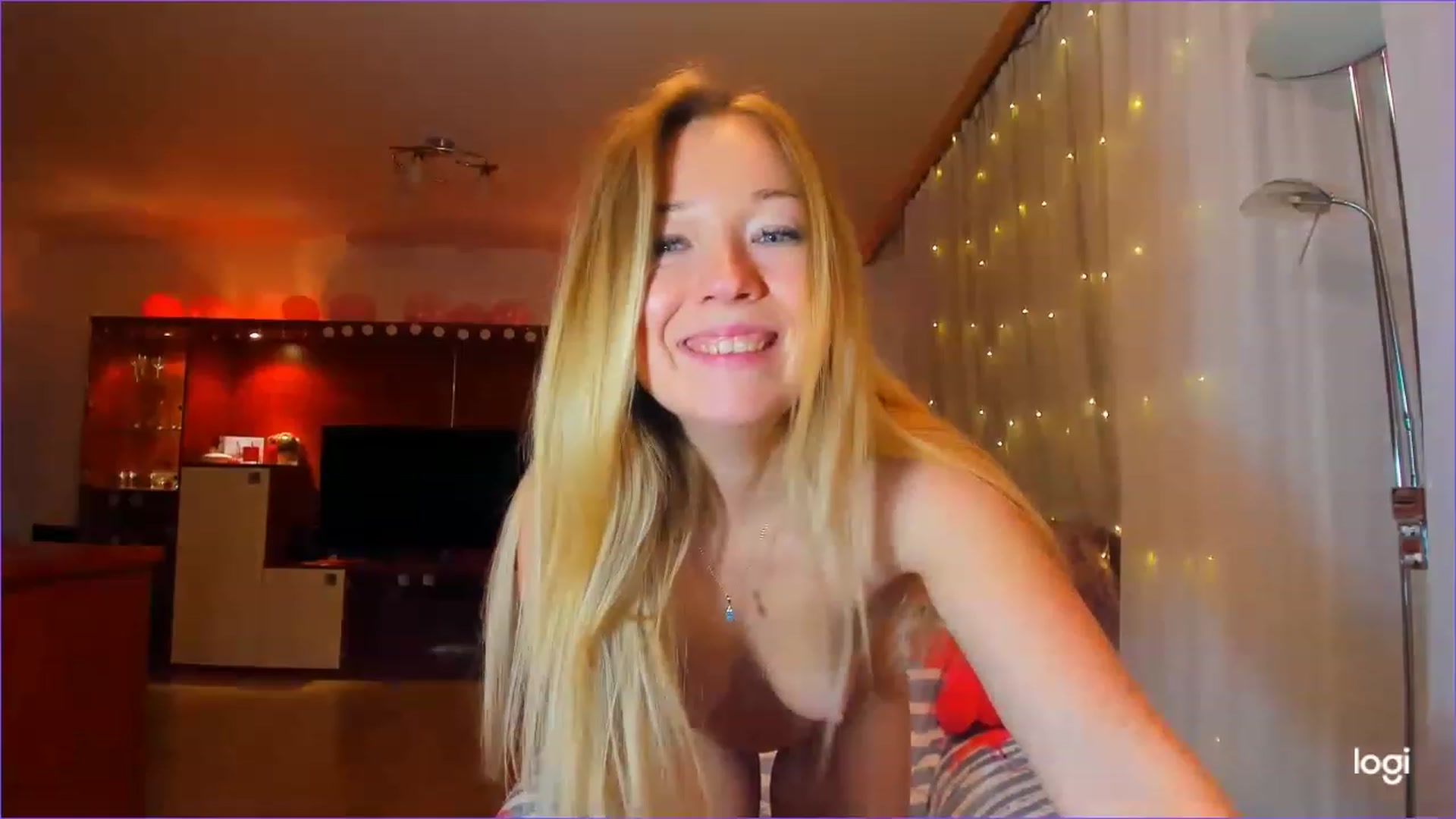 Gallery image thumbnail from FlamingoDream's myfreecams stream on, 03/01/2023, 21:47 image 12 of 20