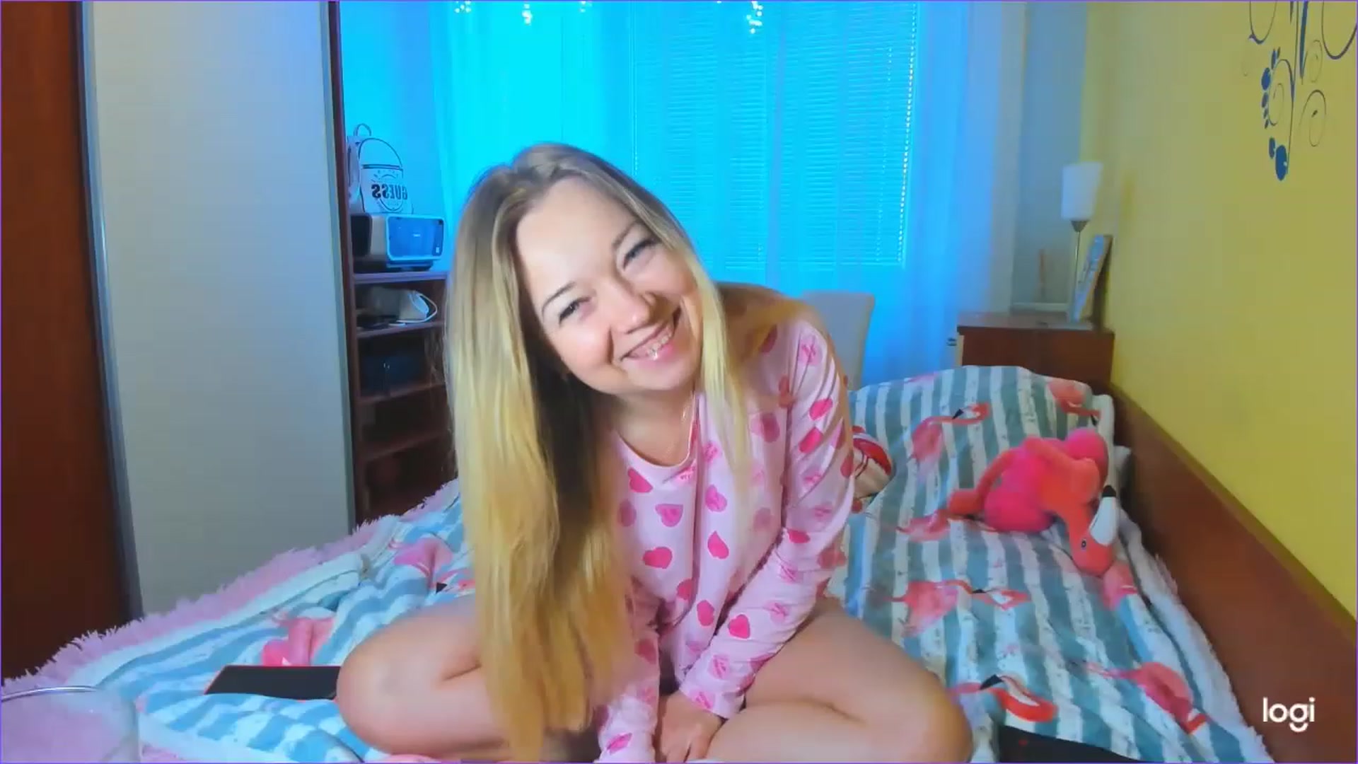 Gallery image thumbnail from FlamingoDream's myfreecams stream on, 03/03/2023, 11:22 image 15 of 20