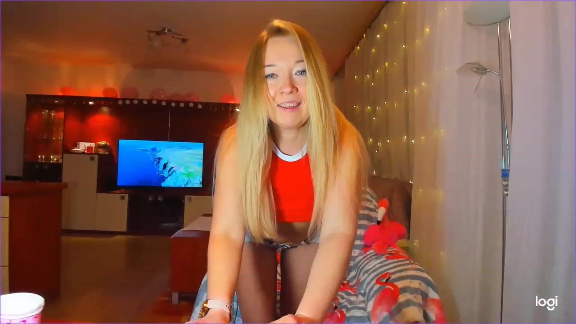 Gallery image thumbnail from FlamingoDream's myfreecams stream on, 03/03/2023, 21:04 image 17 of 20