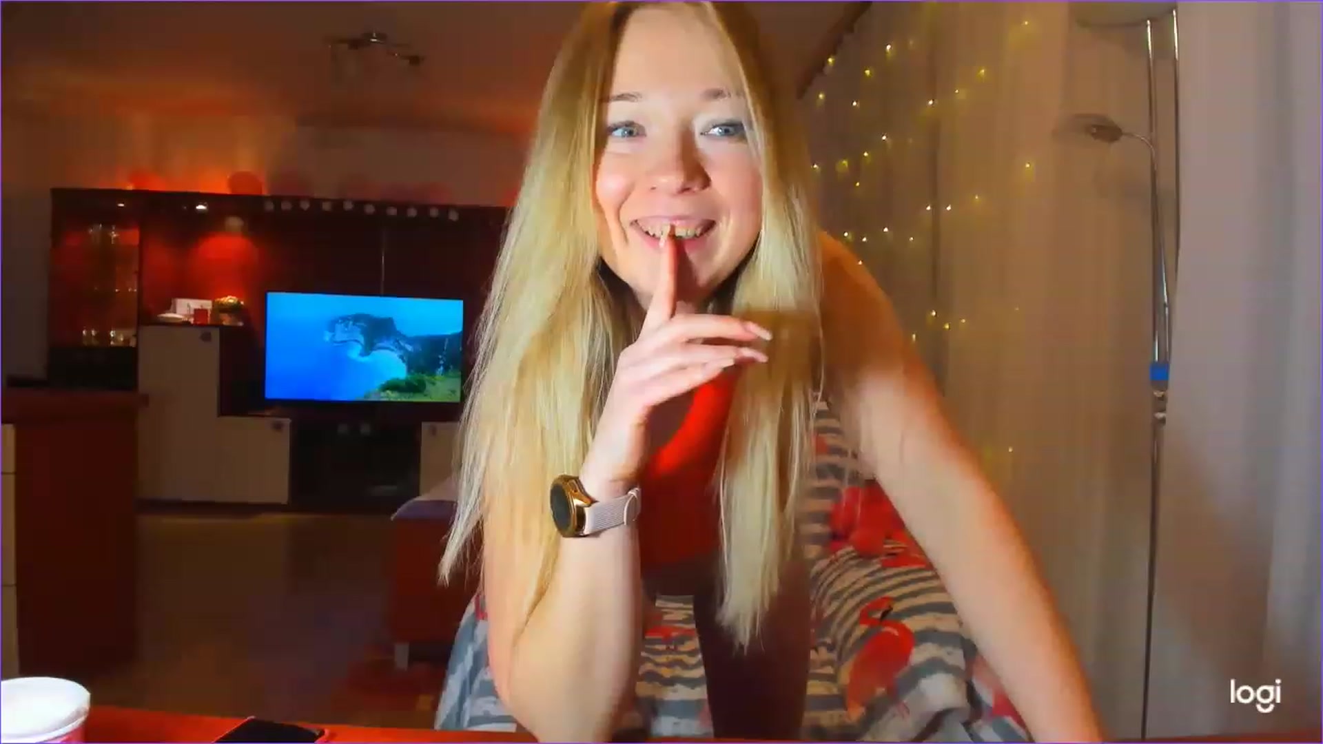 Gallery image thumbnail from FlamingoDream's myfreecams stream on, 03/03/2023, 21:33 image 19 of 20