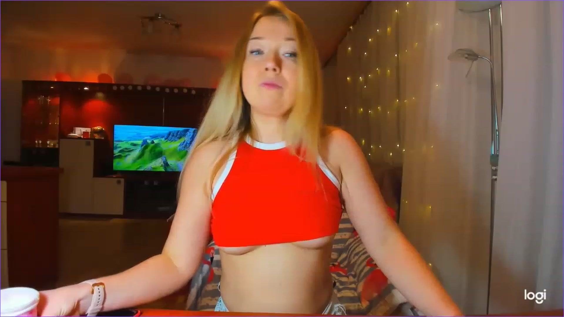 Gallery image thumbnail from FlamingoDream's myfreecams stream on, 03/03/2023, 21:33 image 16 of 20