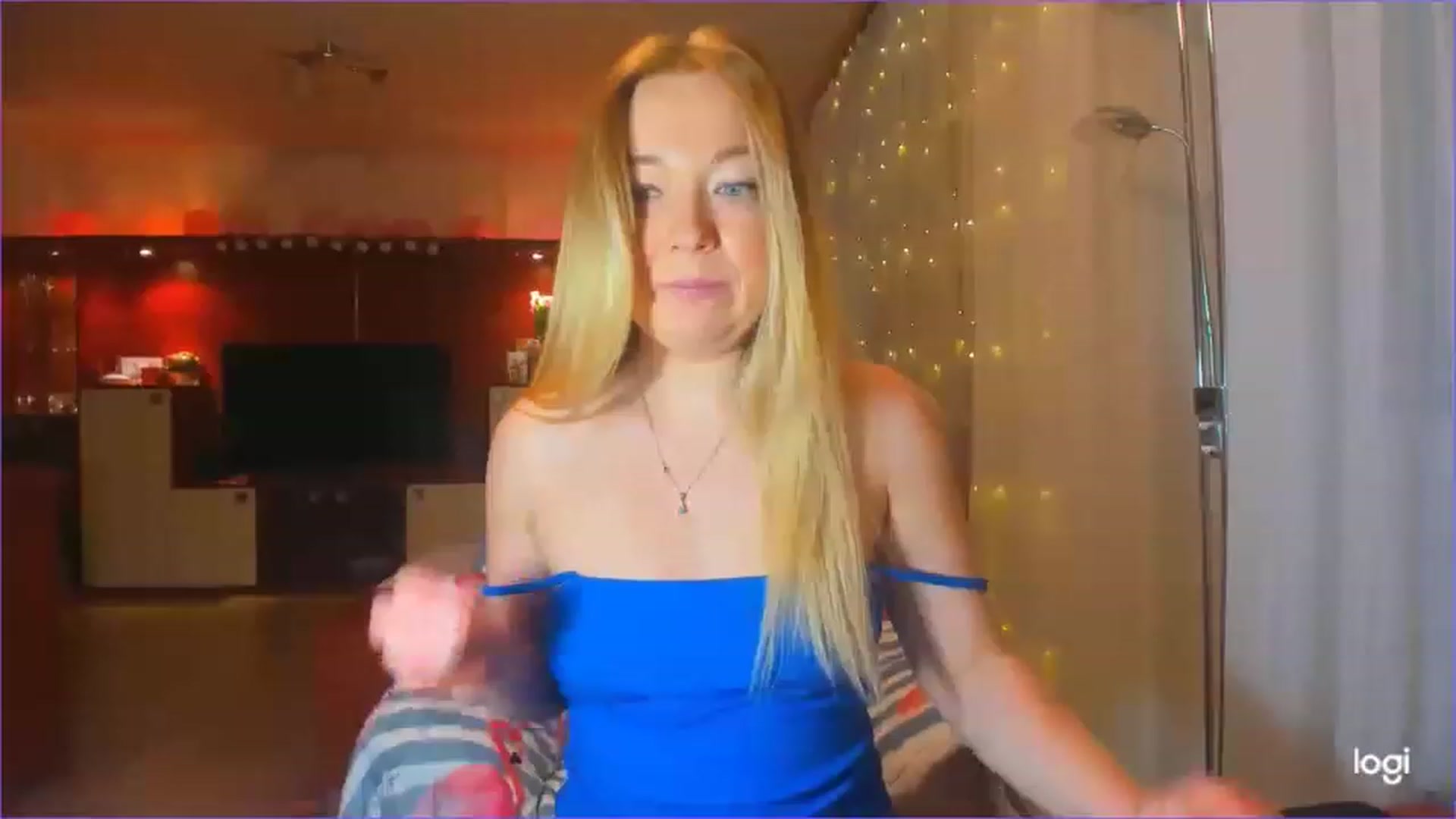 Gallery image thumbnail from FlamingoDream's myfreecams stream on, 03/06/2023, 22:24 image 4 of 20