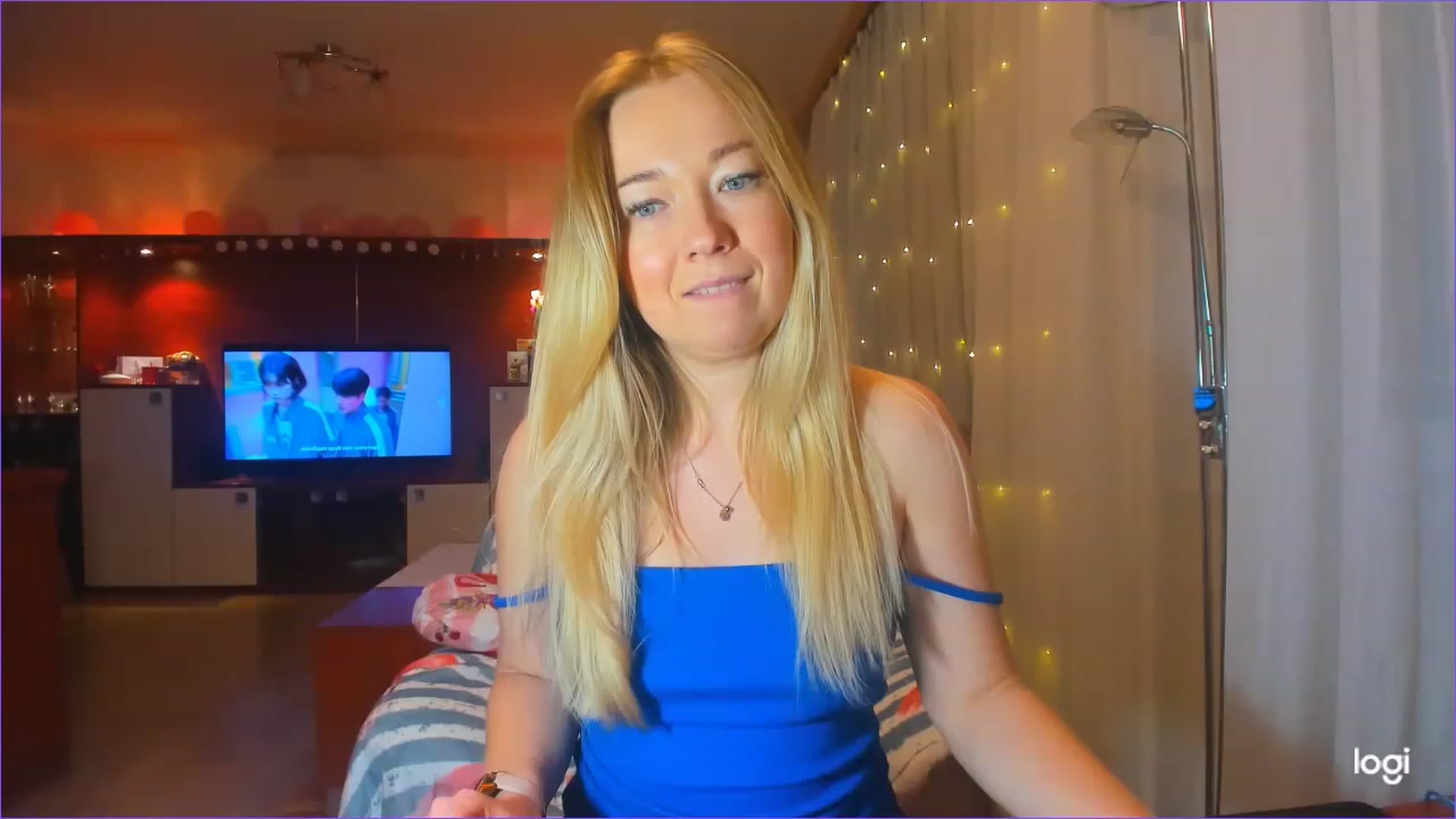 Gallery image thumbnail from FlamingoDream's myfreecams stream on, 03/06/2023, 22:24 image 14 of 20