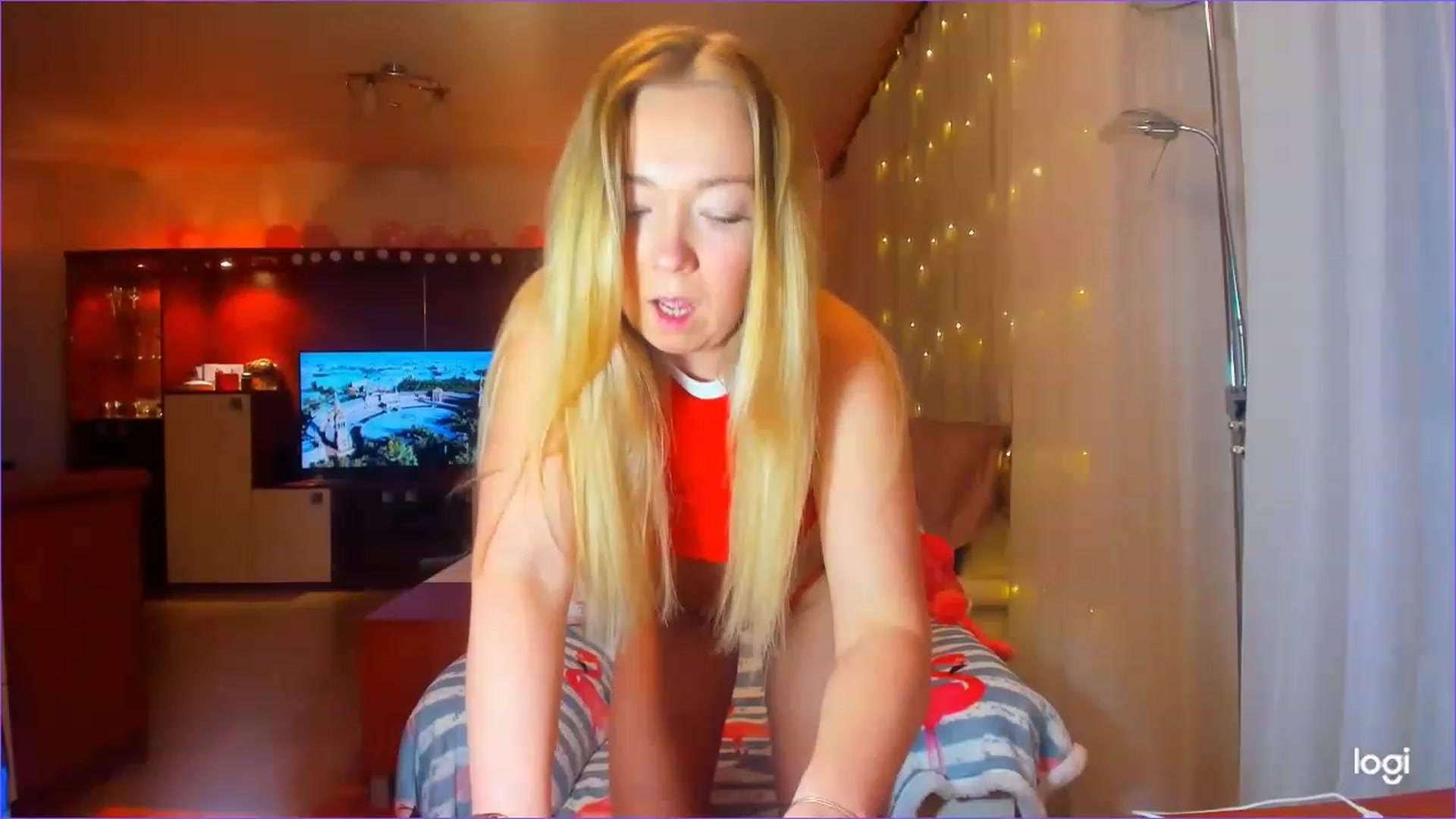 Gallery image thumbnail from FlamingoDream's myfreecams stream on, 03/07/2023, 21:46 image 4 of 20