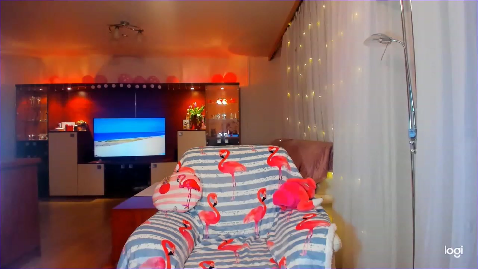 Gallery image thumbnail from FlamingoDream's myfreecams stream on, 03/07/2023, 22:38 image 6 of 20