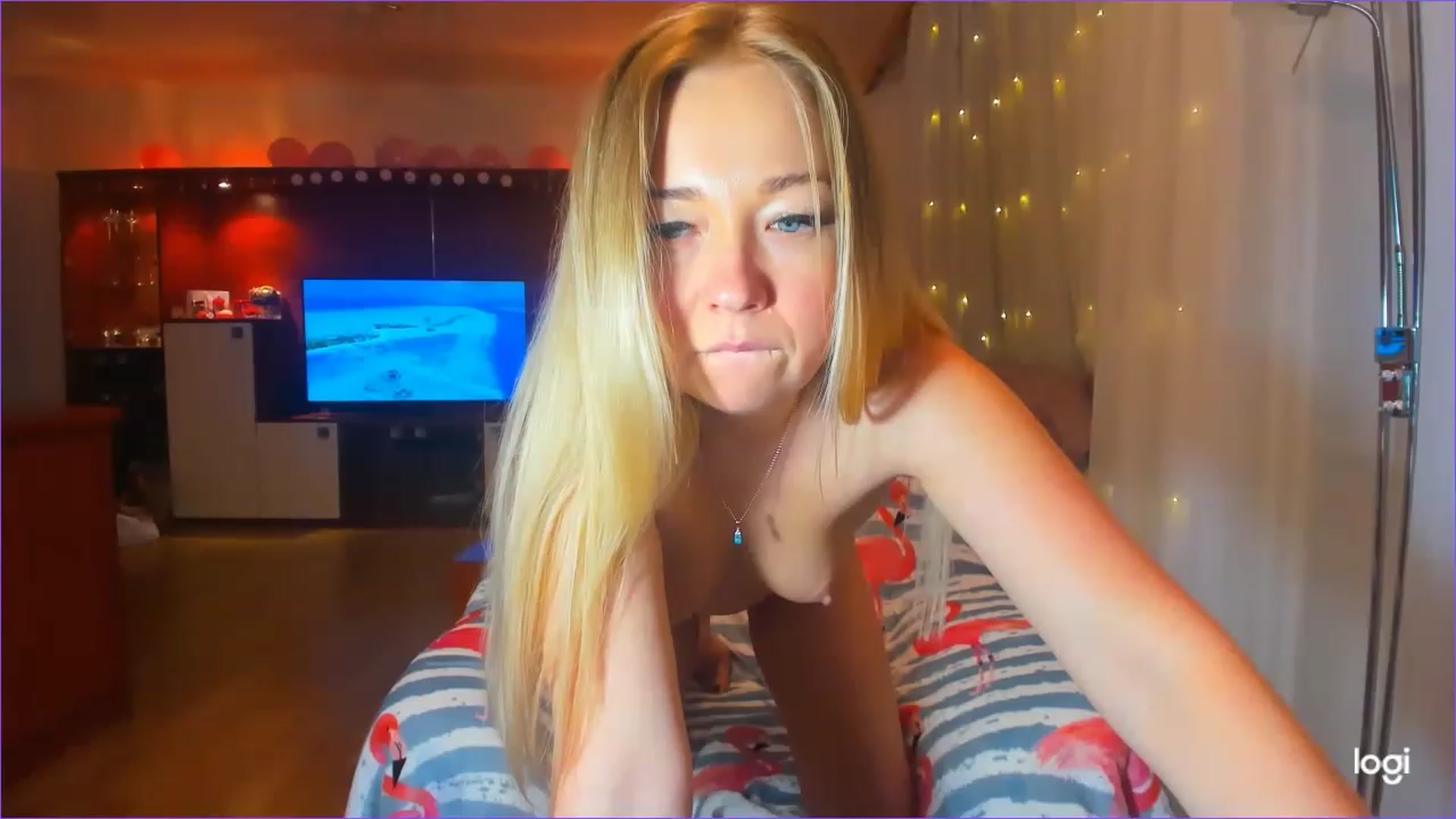 Gallery image thumbnail from FlamingoDream's myfreecams stream on, 03/09/2023, 21:45 image 20 of 20