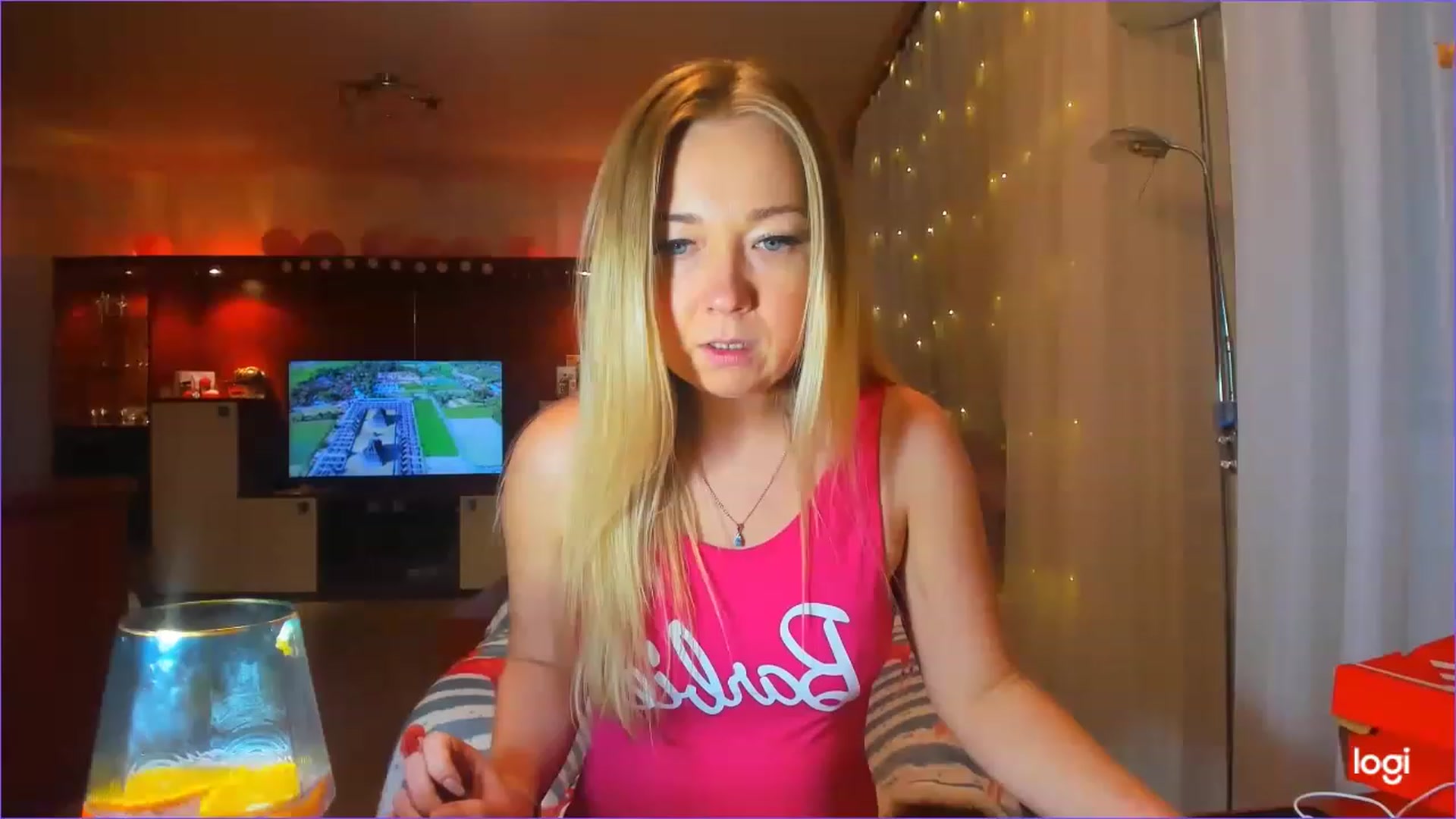 Gallery image thumbnail from FlamingoDream's myfreecams stream on, 03/10/2023, 24:03 image 1 of 20