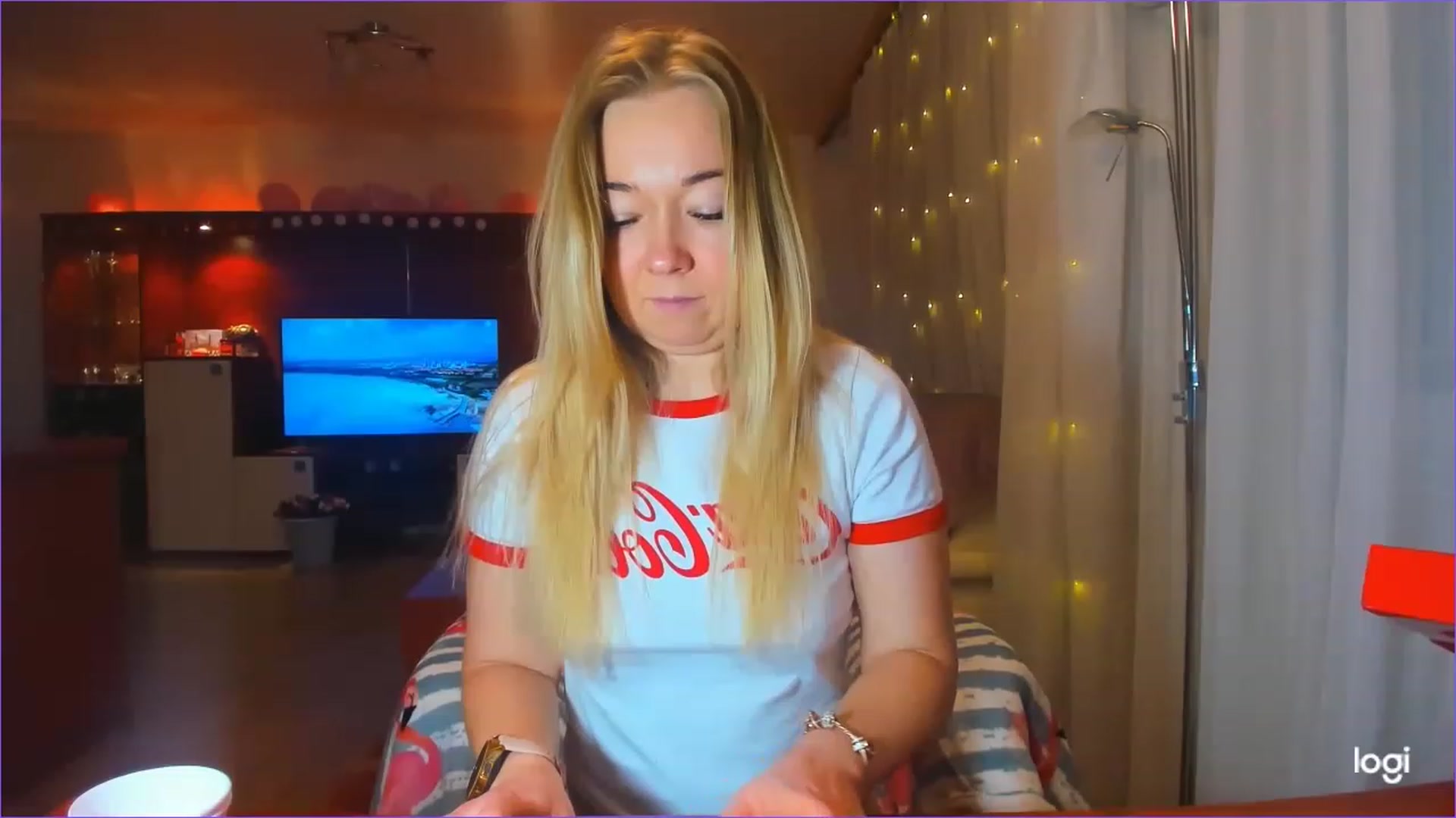 Gallery image thumbnail from FlamingoDream's myfreecams stream on, 03/13/2023, 21:50 image 19 of 20