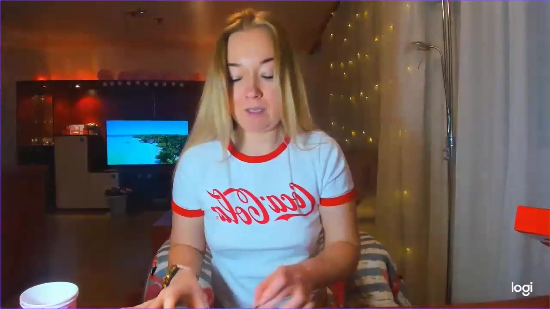 Gallery image thumbnail from FlamingoDream's myfreecams stream on, 03/13/2023, 21:50 image 17 of 20