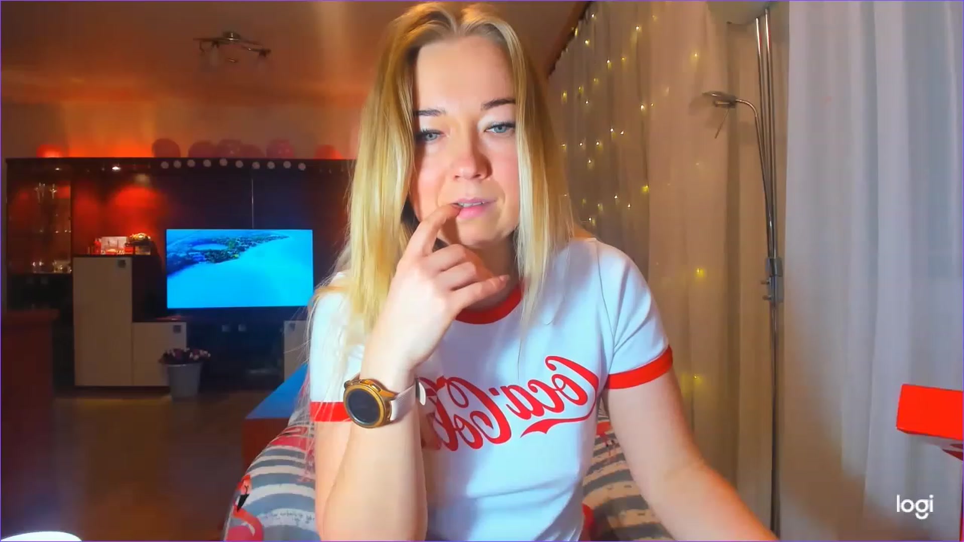 Gallery image thumbnail from FlamingoDream's myfreecams stream on, 03/13/2023, 21:50 image 14 of 20