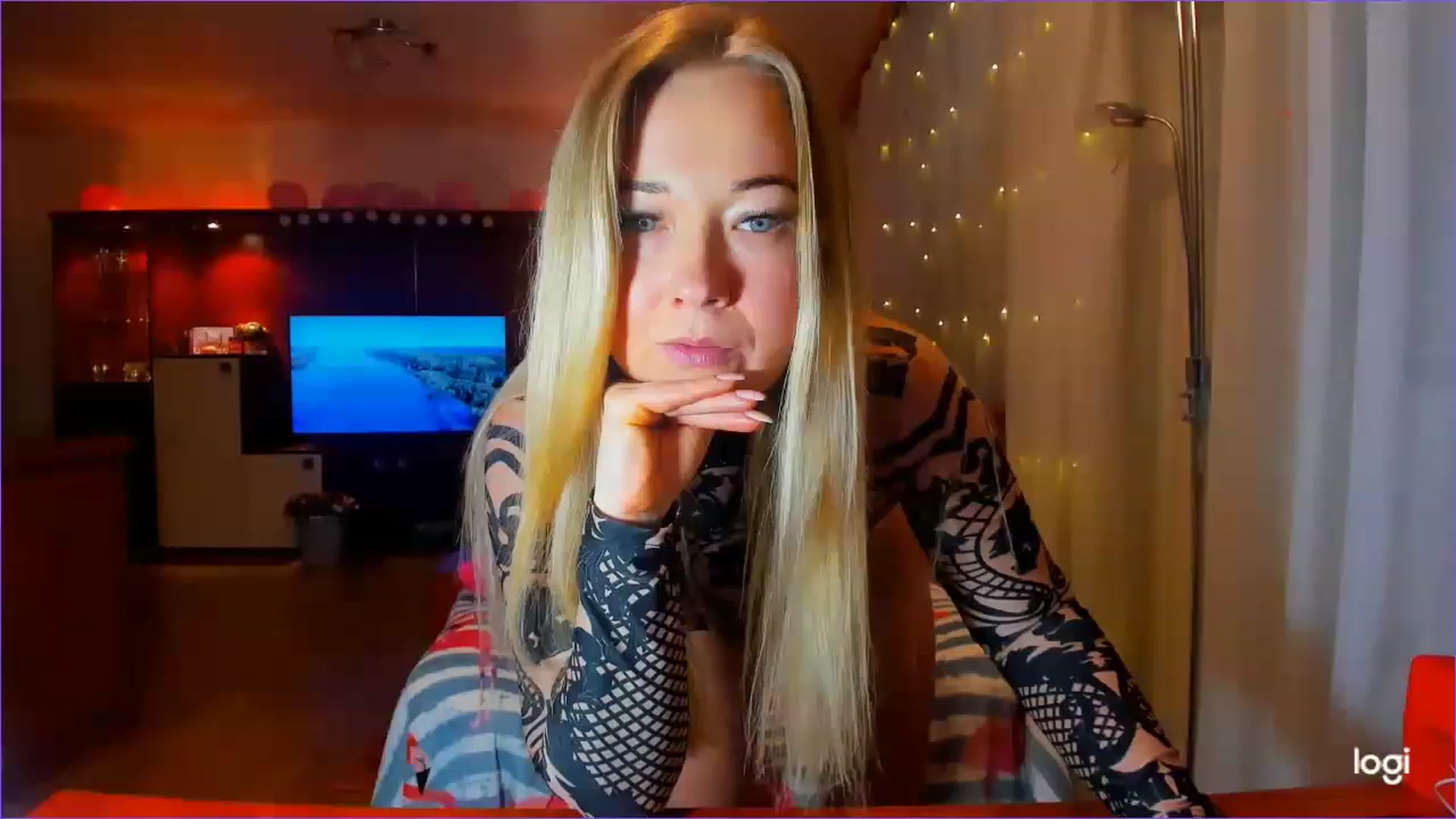 Gallery image thumbnail from FlamingoDream's myfreecams stream on, 03/14/2023, 21:31 image 19 of 20