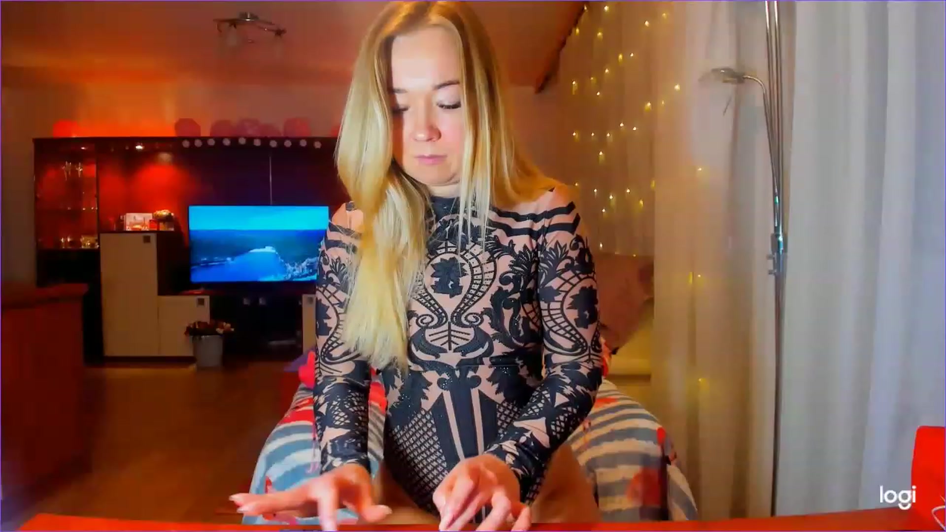 Gallery image thumbnail from FlamingoDream's myfreecams stream on, 03/14/2023, 21:31 image 18 of 20