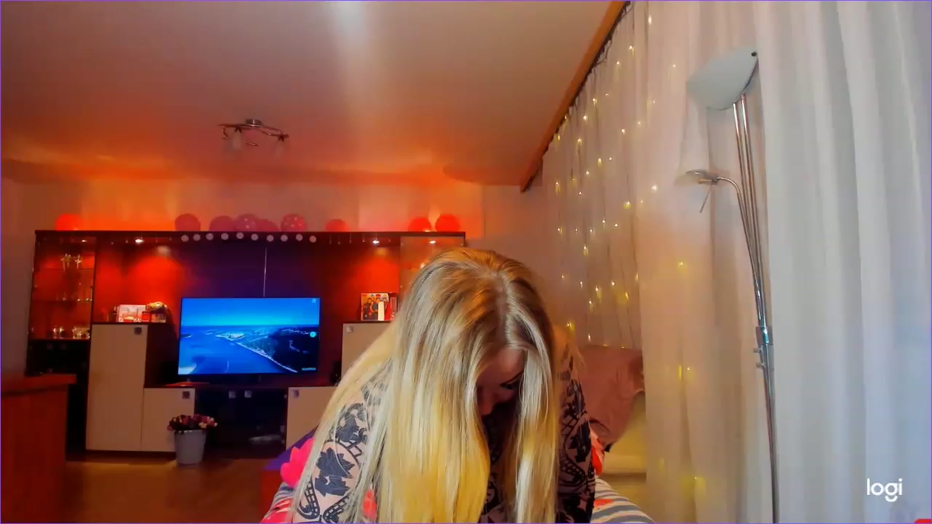 Gallery image thumbnail from FlamingoDream's myfreecams stream on, 03/14/2023, 21:31 image 17 of 20