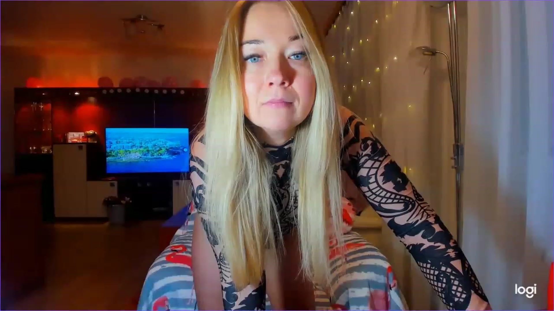 Gallery image thumbnail from FlamingoDream's myfreecams stream on, 03/15/2023, 24:29 image 20 of 20