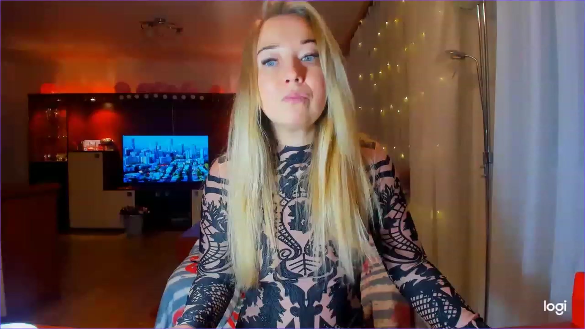 Gallery image thumbnail from FlamingoDream's myfreecams stream on, 03/15/2023, 24:29 image 6 of 20