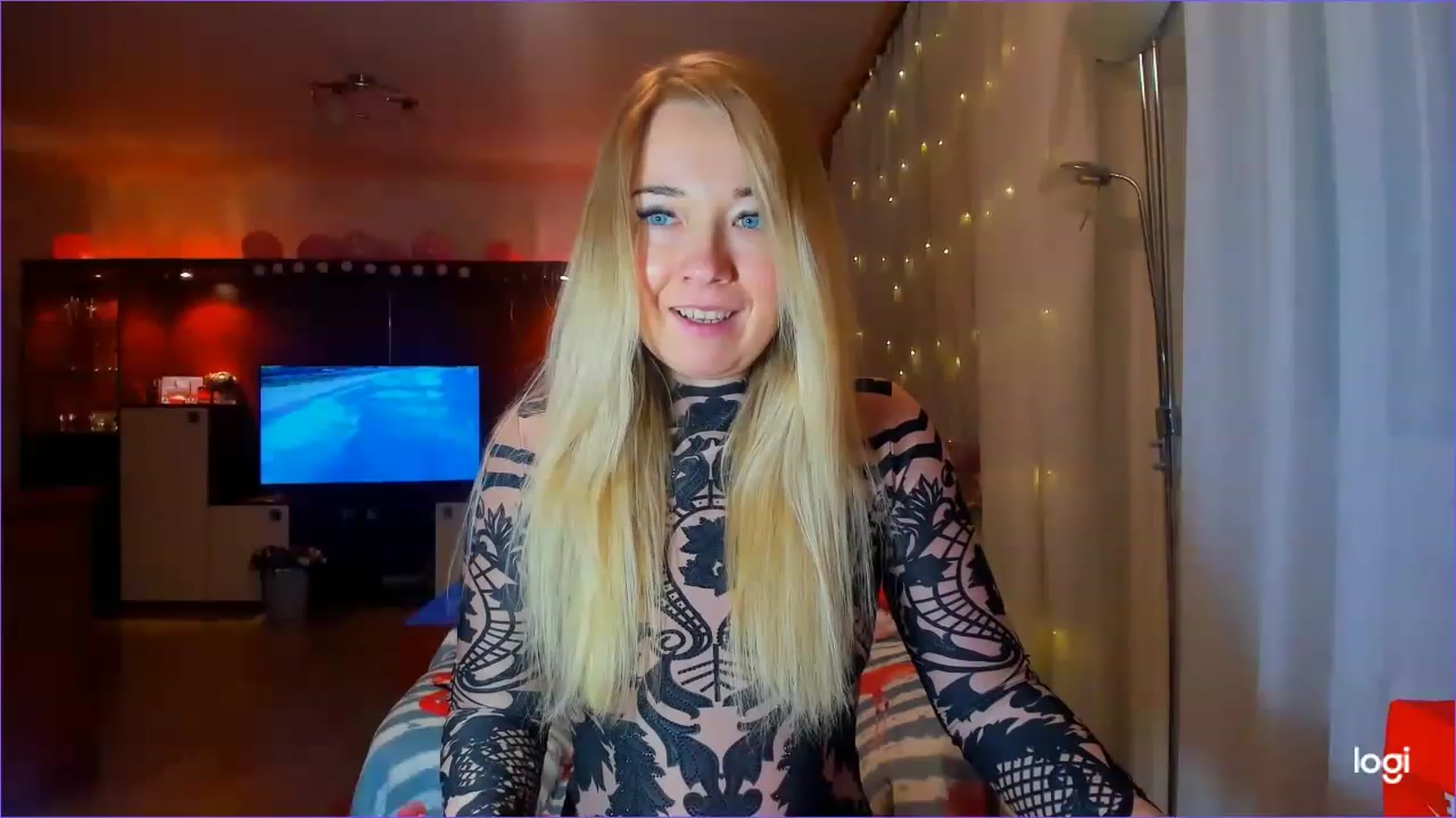 Gallery image thumbnail from FlamingoDream's myfreecams stream on, 03/15/2023, 24:29 image 11 of 20