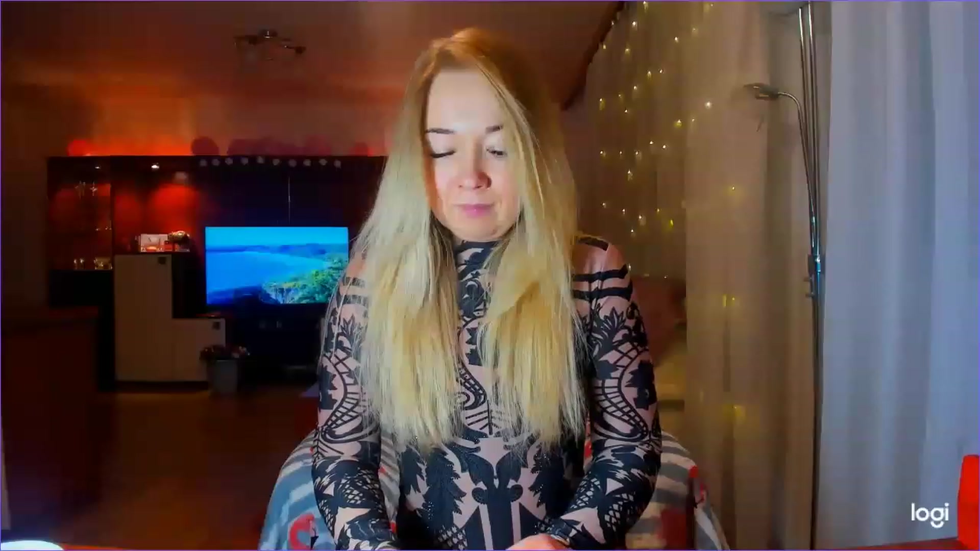 Gallery image thumbnail from FlamingoDream's myfreecams stream on, 03/15/2023, 24:29 image 10 of 20