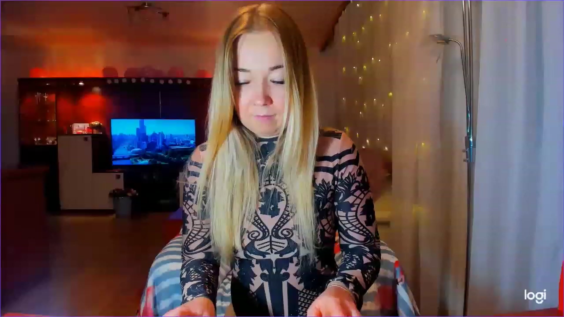 Gallery image thumbnail from FlamingoDream's myfreecams stream on, 03/15/2023, 04:20 image 14 of 20