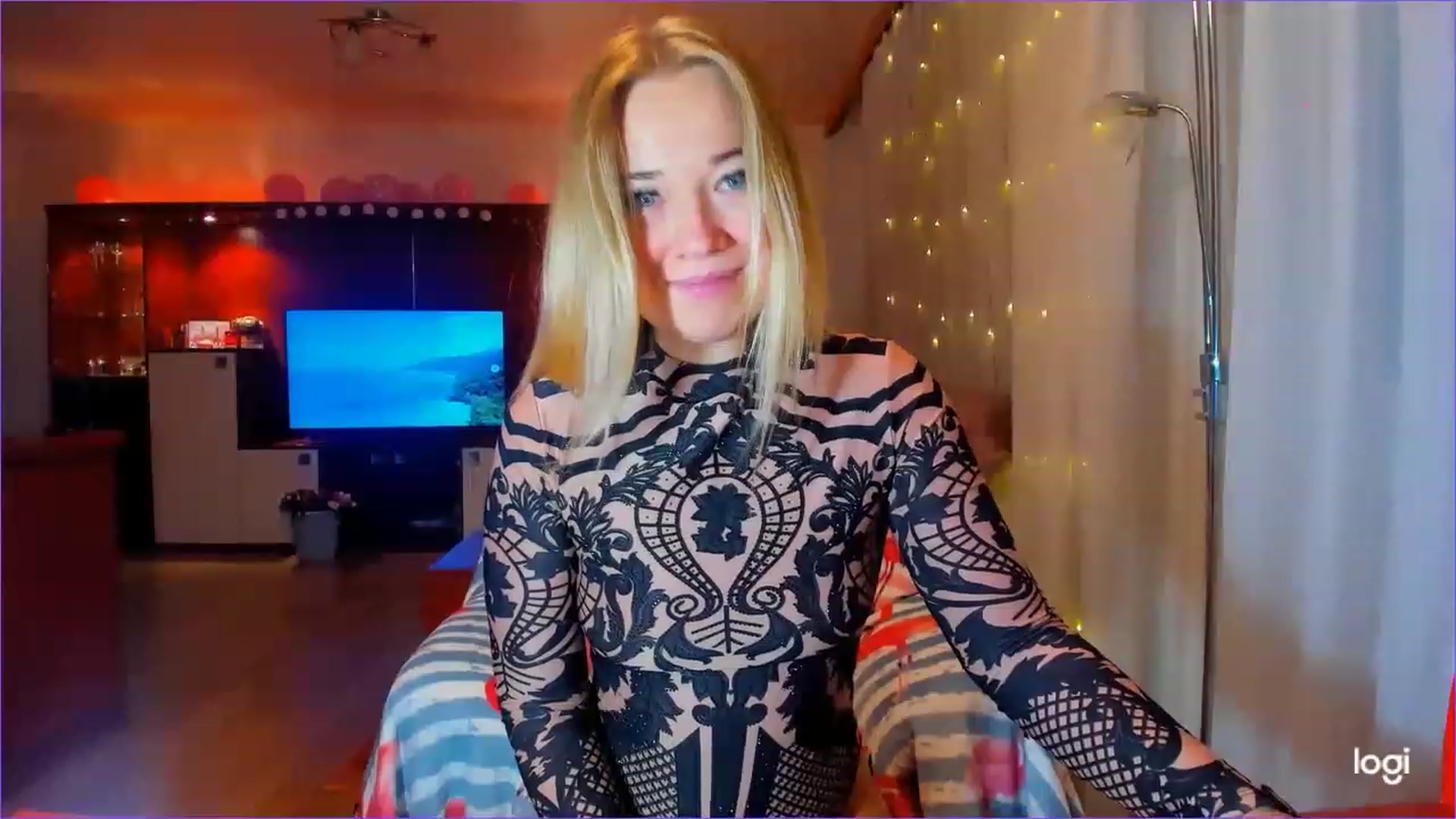 Gallery image thumbnail from FlamingoDream's myfreecams stream on, 03/15/2023, 04:20 image 4 of 20