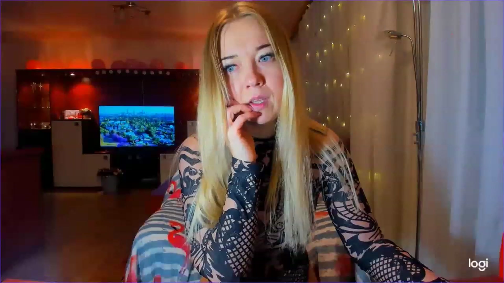 Gallery image thumbnail from FlamingoDream's myfreecams stream on, 03/15/2023, 04:20 image 19 of 20
