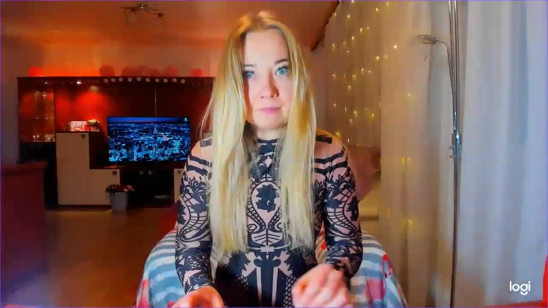 Gallery image thumbnail from FlamingoDream's myfreecams stream on, 03/15/2023, 04:20 image 3 of 20