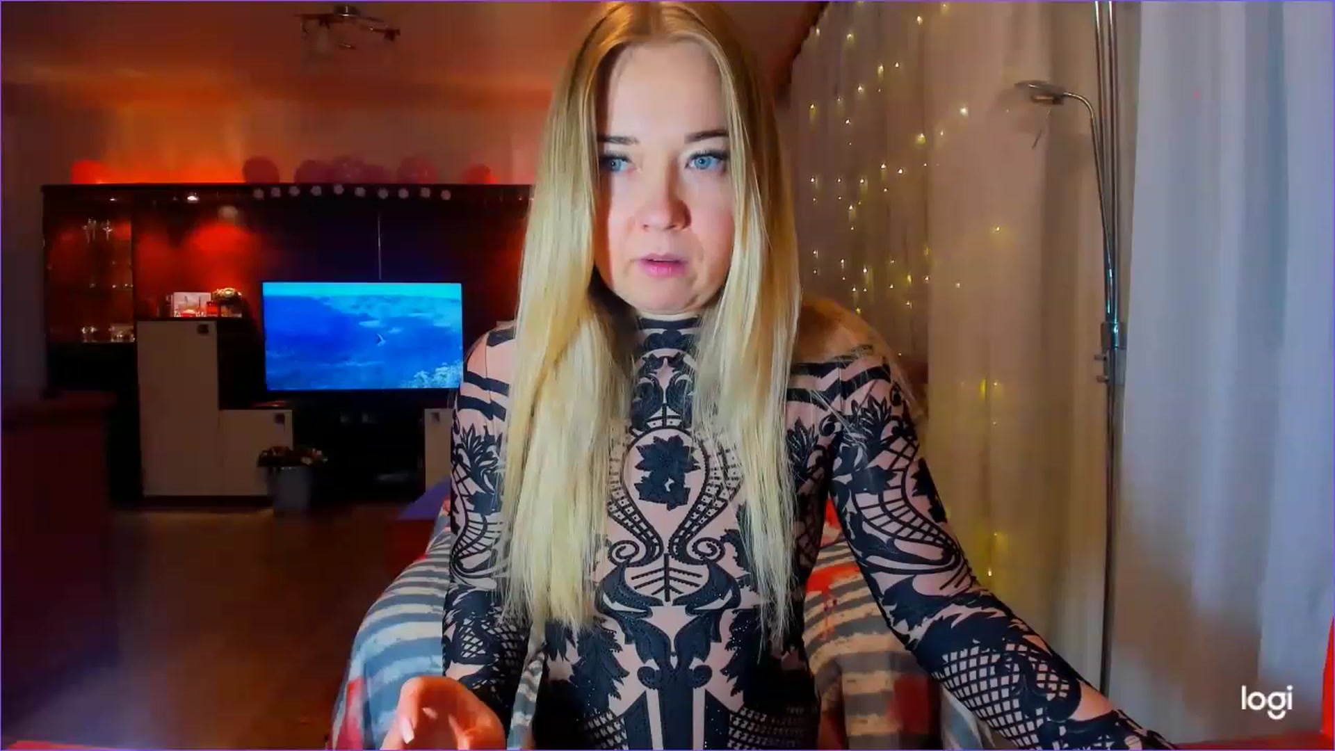 Gallery image thumbnail from FlamingoDream's myfreecams stream on, 03/15/2023, 04:20 image 11 of 20