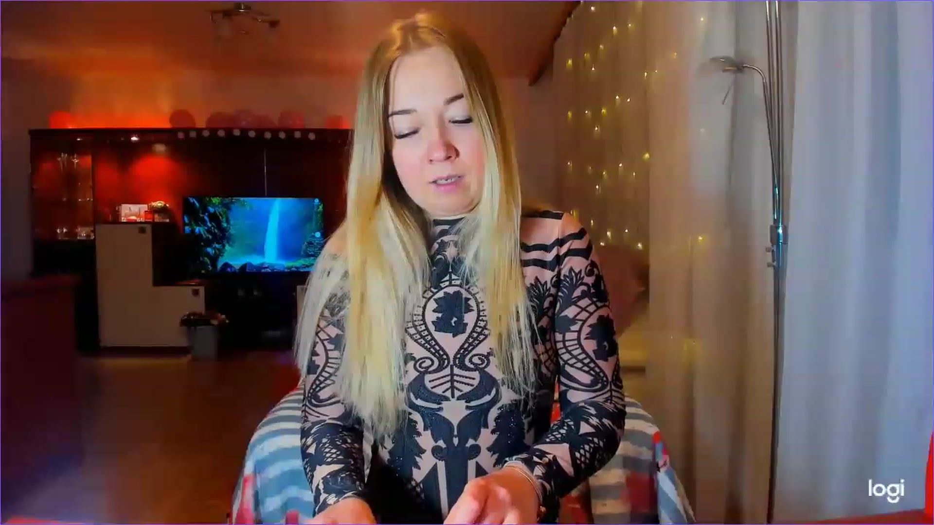 Gallery image thumbnail from FlamingoDream's myfreecams stream on, 03/15/2023, 04:20 image 9 of 20