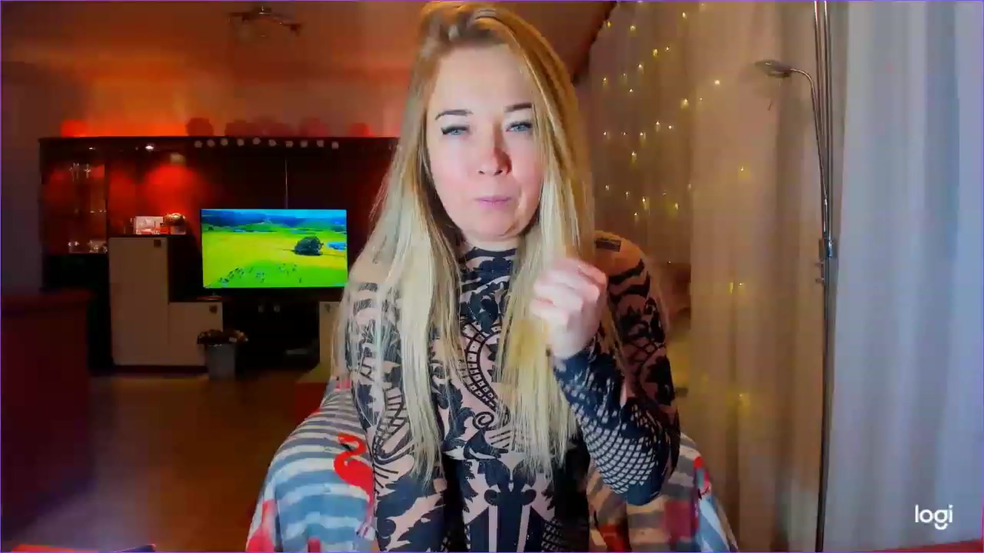 Gallery image thumbnail from FlamingoDream's myfreecams stream on, 03/15/2023, 04:37 image 14 of 20