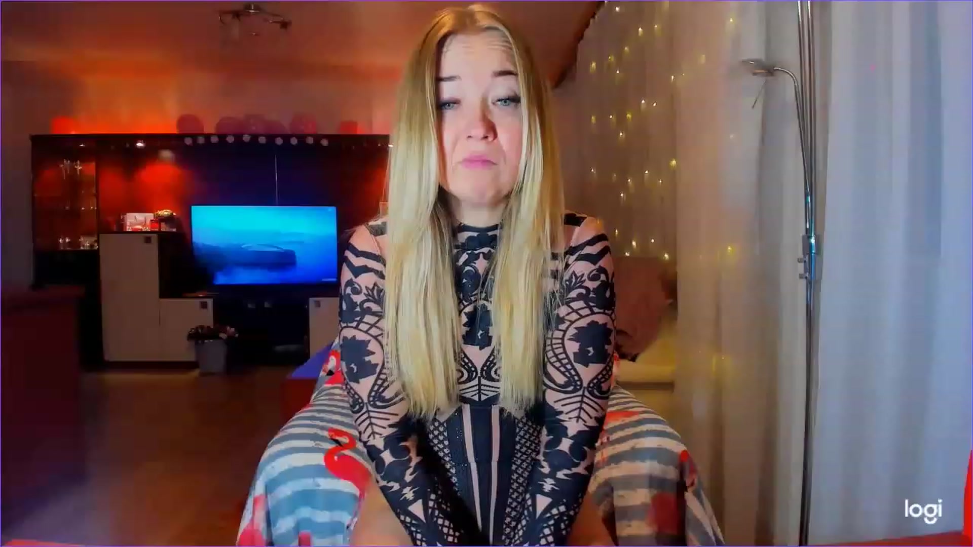 Gallery image thumbnail from FlamingoDream's myfreecams stream on, 03/15/2023, 04:37 image 3 of 20